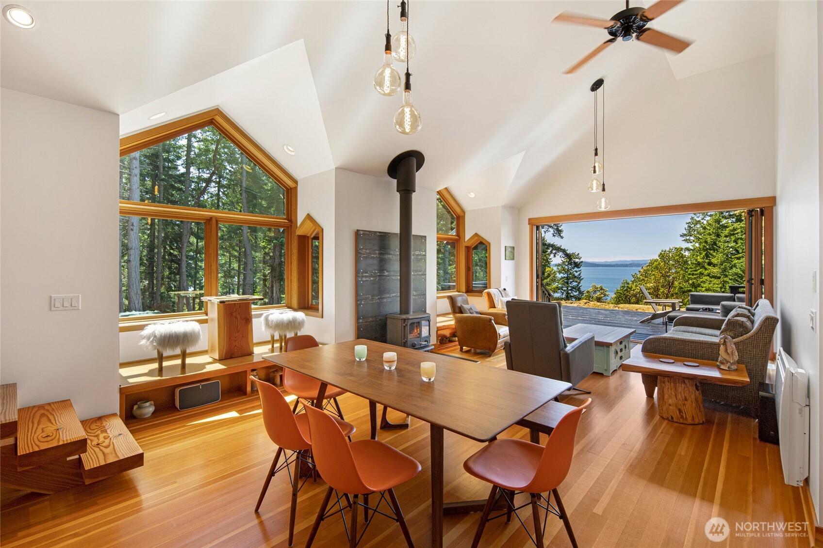 Friday Harbor, Washington, 98250, United States, 2 Bedrooms Bedrooms, ,2 BathroomsBathrooms,Residential,For Sale,1850093
