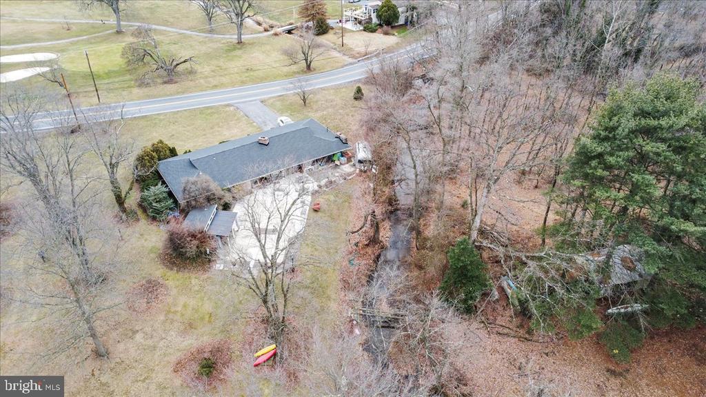 Fayetteville, Pennsylvania, 17222, United States, 3 Bedrooms Bedrooms, ,2 BathroomsBathrooms,Residential,For Sale,1928421