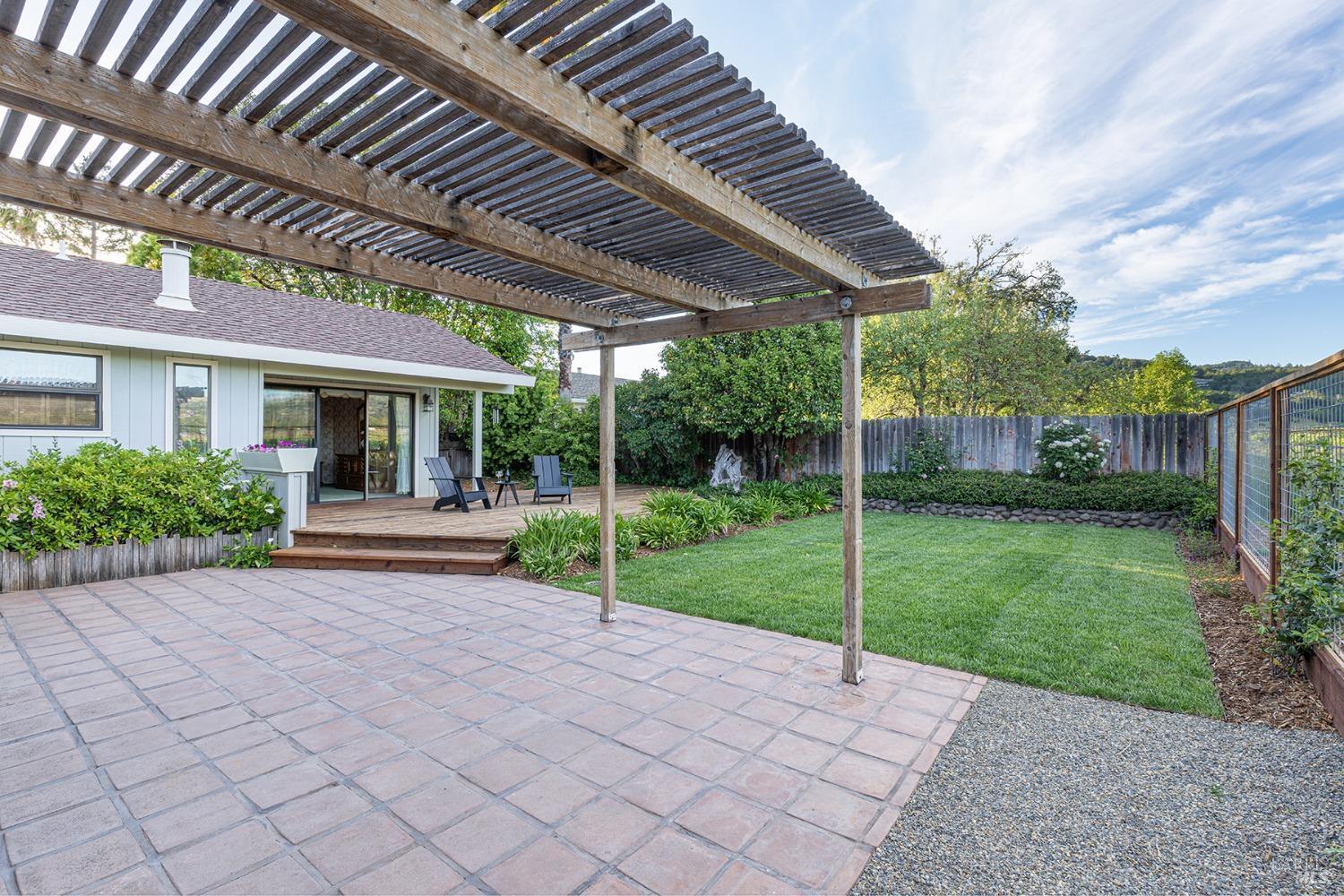 Sonoma, California, 95476, United States, 3 Bedrooms Bedrooms, ,2 BathroomsBathrooms,Residential,For Sale,1798326