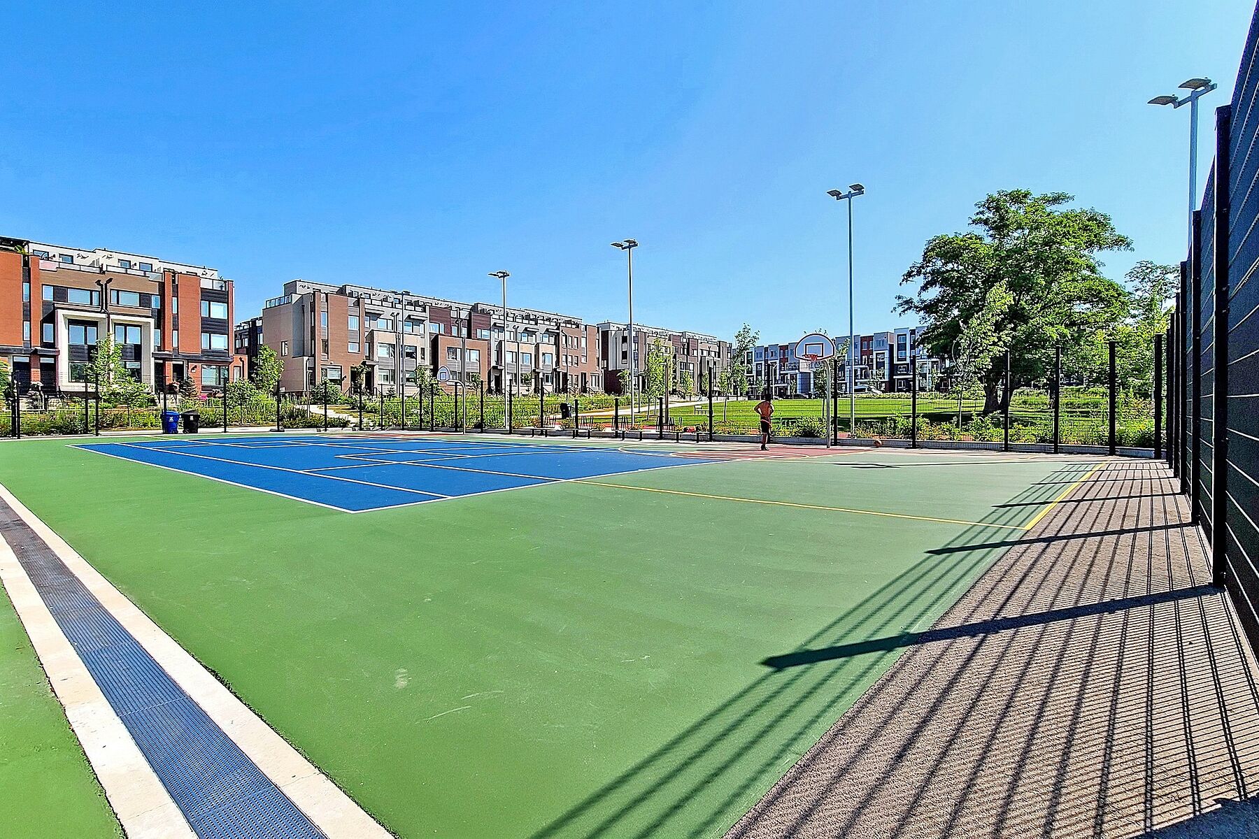  Parkside Luxury Freehold - 物件實景