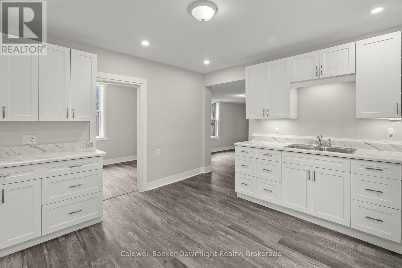 HURON EAST (SEAFORTH), Ontario, N0K 1W0, CA, 3 Bedrooms Bedrooms, ,2 BathroomsBathrooms,Residential,For Sale,1837892