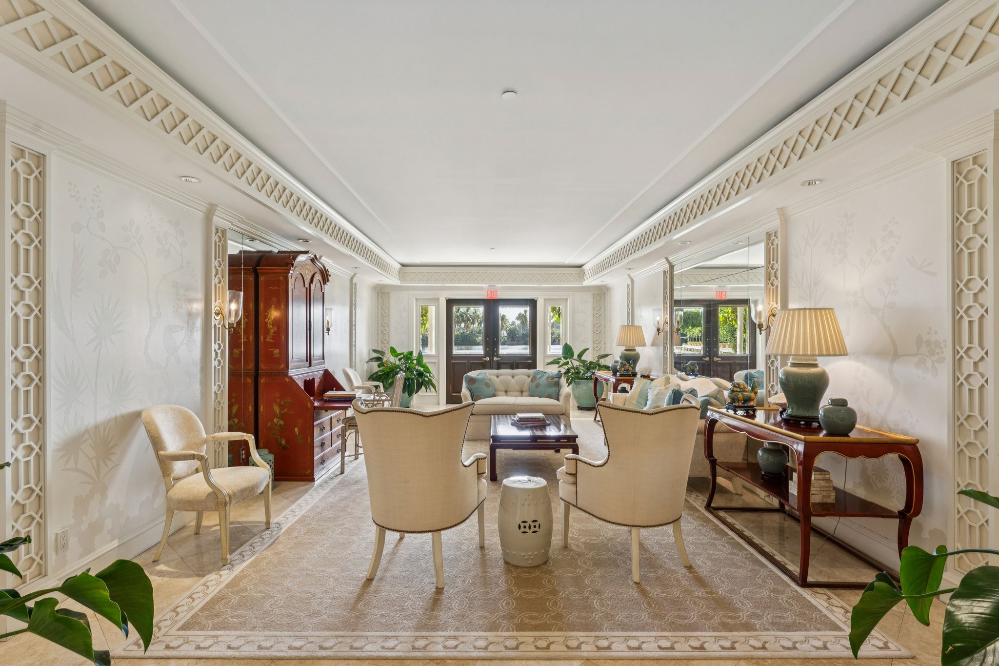  425 Worth Avenue 2F - 物件實景