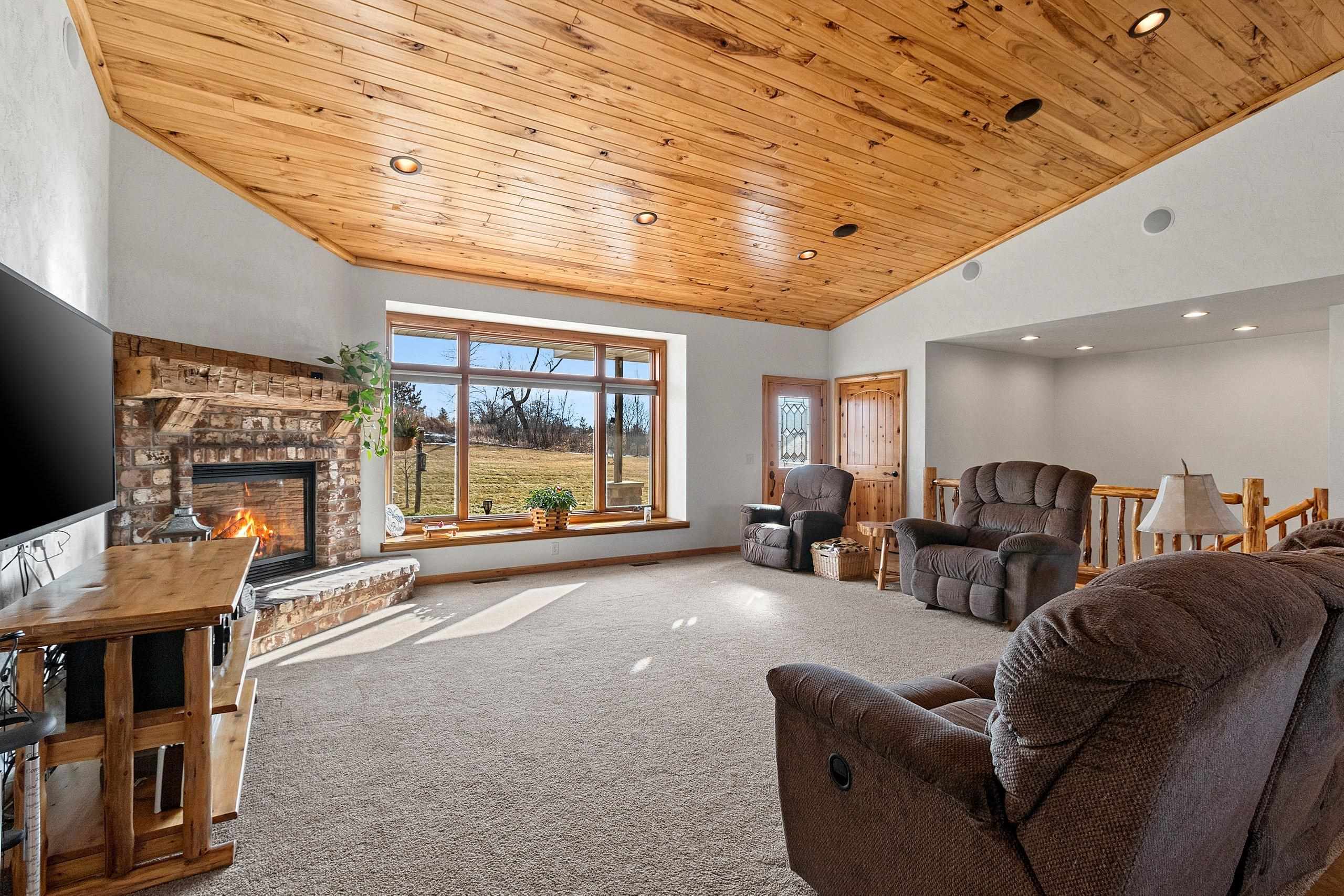 Black Creek, Wisconsin, 54106, United States, 4 Bedrooms Bedrooms, ,4 BathroomsBathrooms,Residential,For Sale,2009234