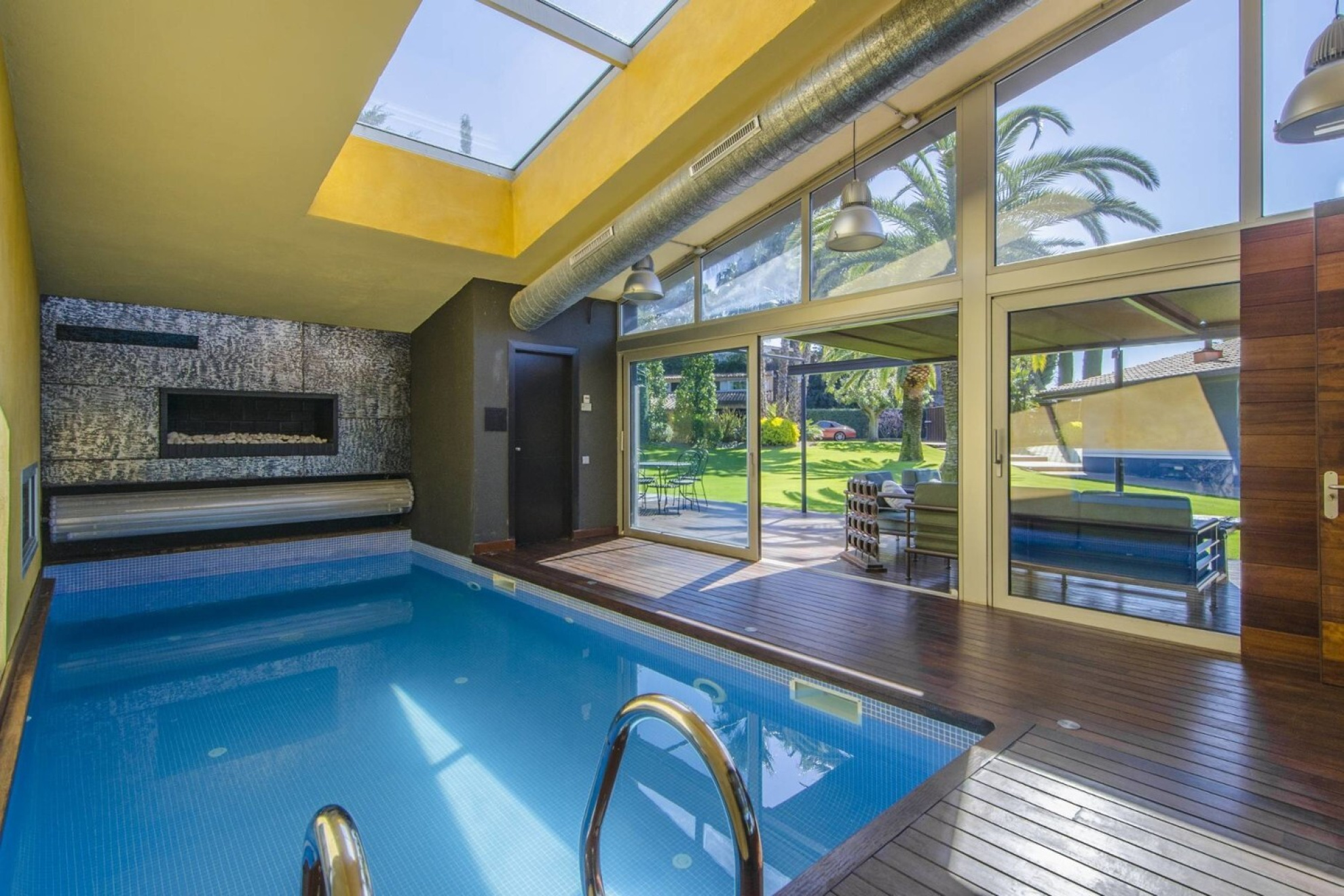  Luxurious property in exclusive residential area of Maresme, Barcelona. - 物件實景