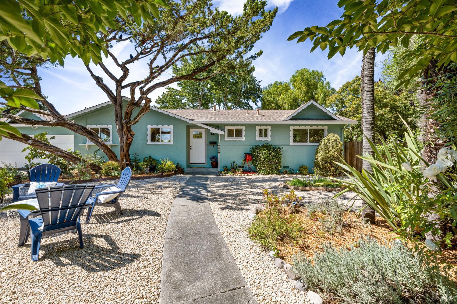 Rohnert Park, California, 94928, United States, 3 Bedrooms Bedrooms, ,2 BathroomsBathrooms,Residential,For Sale,1895055