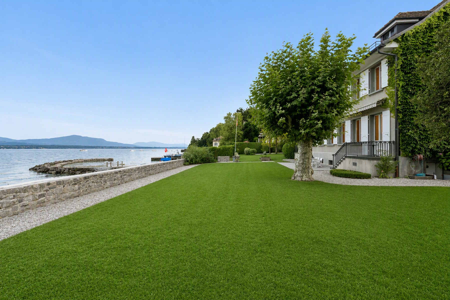  An extraordinary waterfront property - 物件實景