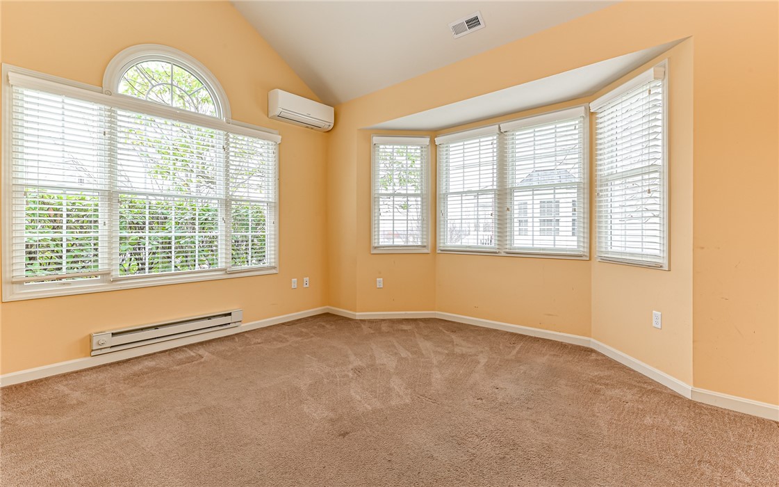 Richland, Pennsylvania, 15044, United States, 3 Bedrooms Bedrooms, ,3 BathroomsBathrooms,Residential,For Sale,1991819