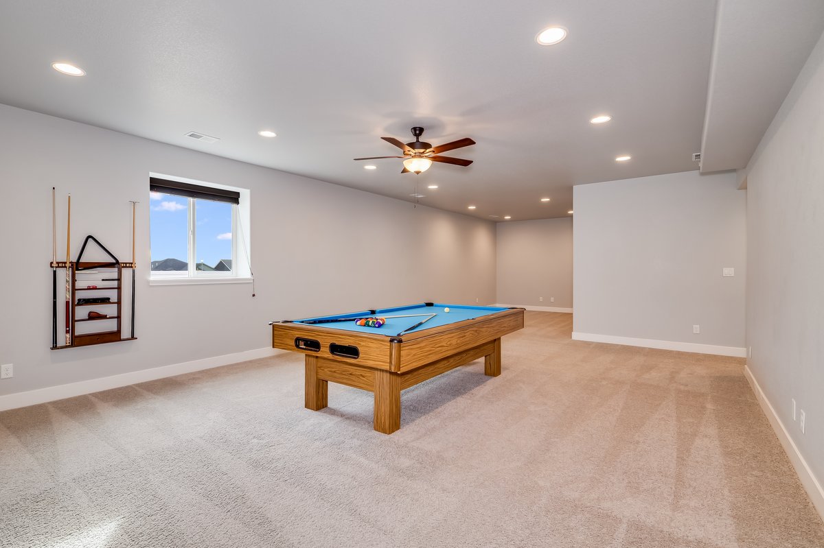 Cheyenne, Wyoming, 82009, United States, 5 Bedrooms Bedrooms, ,3 BathroomsBathrooms,Residential,For Sale,2012088