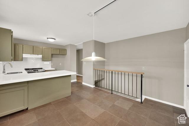 Sandy, Utah, 84093, United States, 4 Bedrooms Bedrooms, ,2 BathroomsBathrooms,Residential,For Sale,1983910