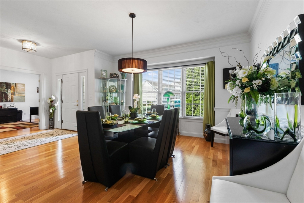 Westford, Massachusetts, 01886, United States, 3 Bedrooms Bedrooms, ,4 BathroomsBathrooms,Residential,For Sale,1981714