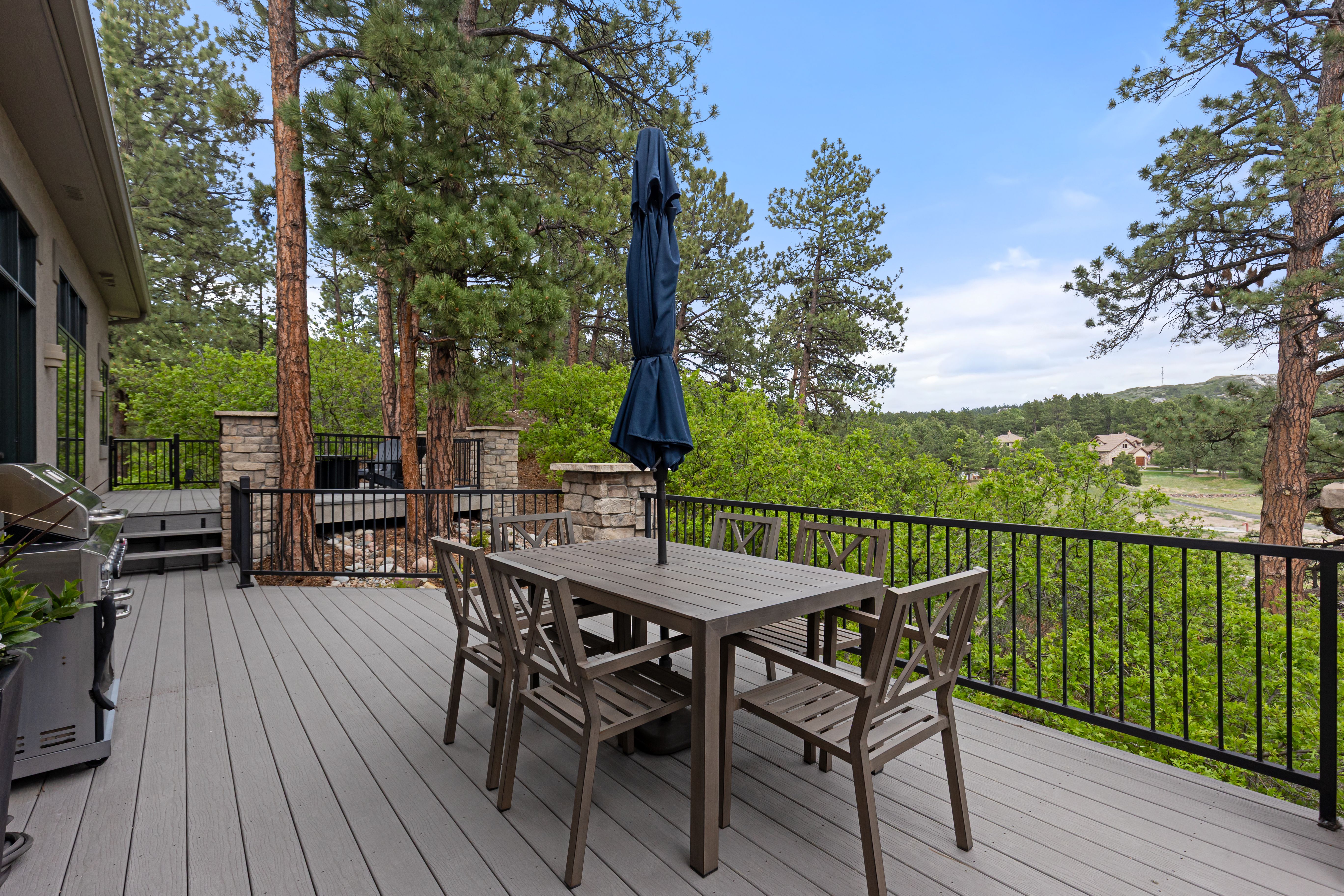  Tucked Within the Trees of Castle Pines Village - 物件實景