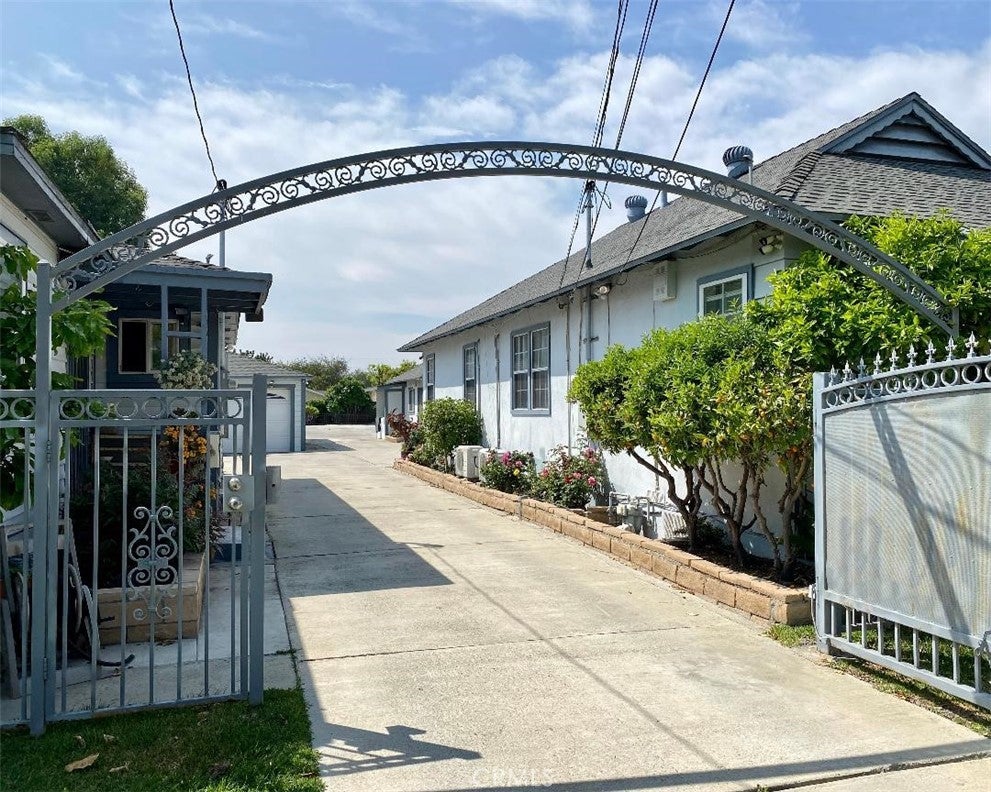 Alhambra, California, 91803, United States, ,Residential,For Sale,1838582