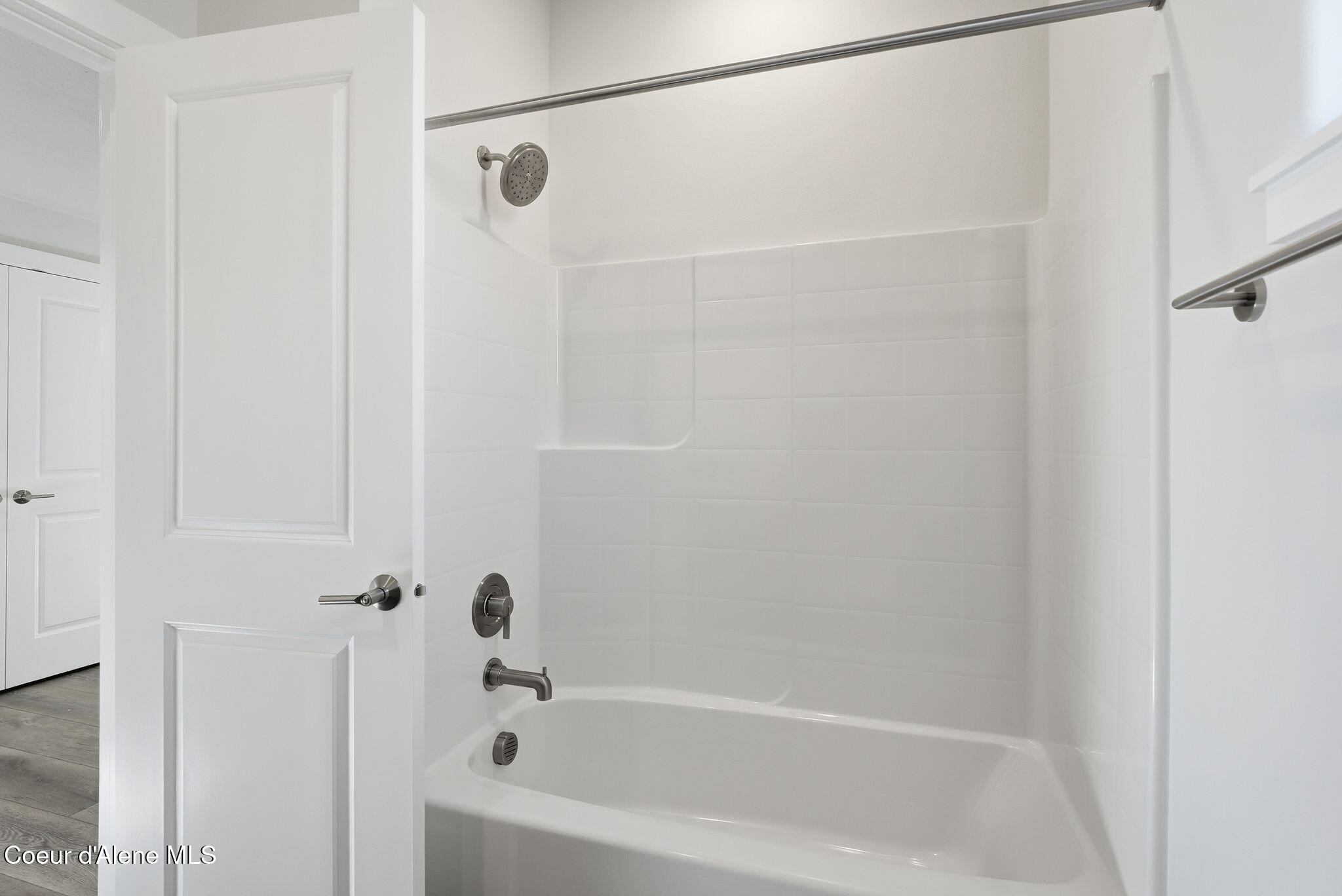 Coeur D'alene, Idaho, 83815, United States, 2 Bedrooms Bedrooms, ,Residential,For Sale,1991054