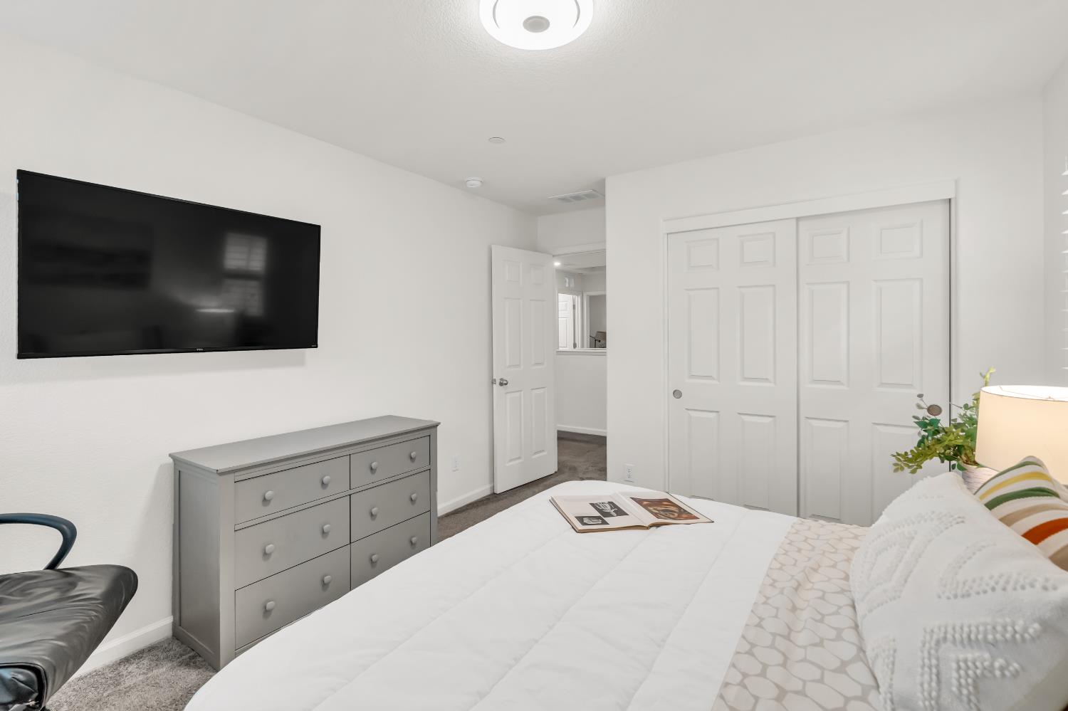 Elk Grove, California, 95758, United States, 3 Bedrooms Bedrooms, ,3 BathroomsBathrooms,Residential,For Sale,1995602