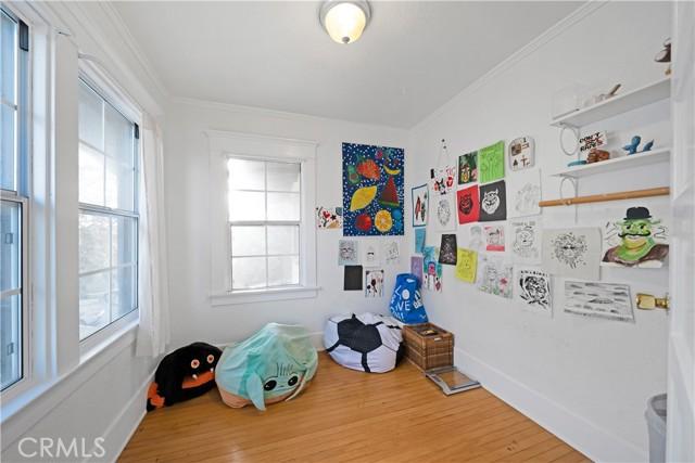 Los Angeles, California, 90016, United States, 4 Bedrooms Bedrooms, ,2 BathroomsBathrooms,Residential,For Sale,1850746