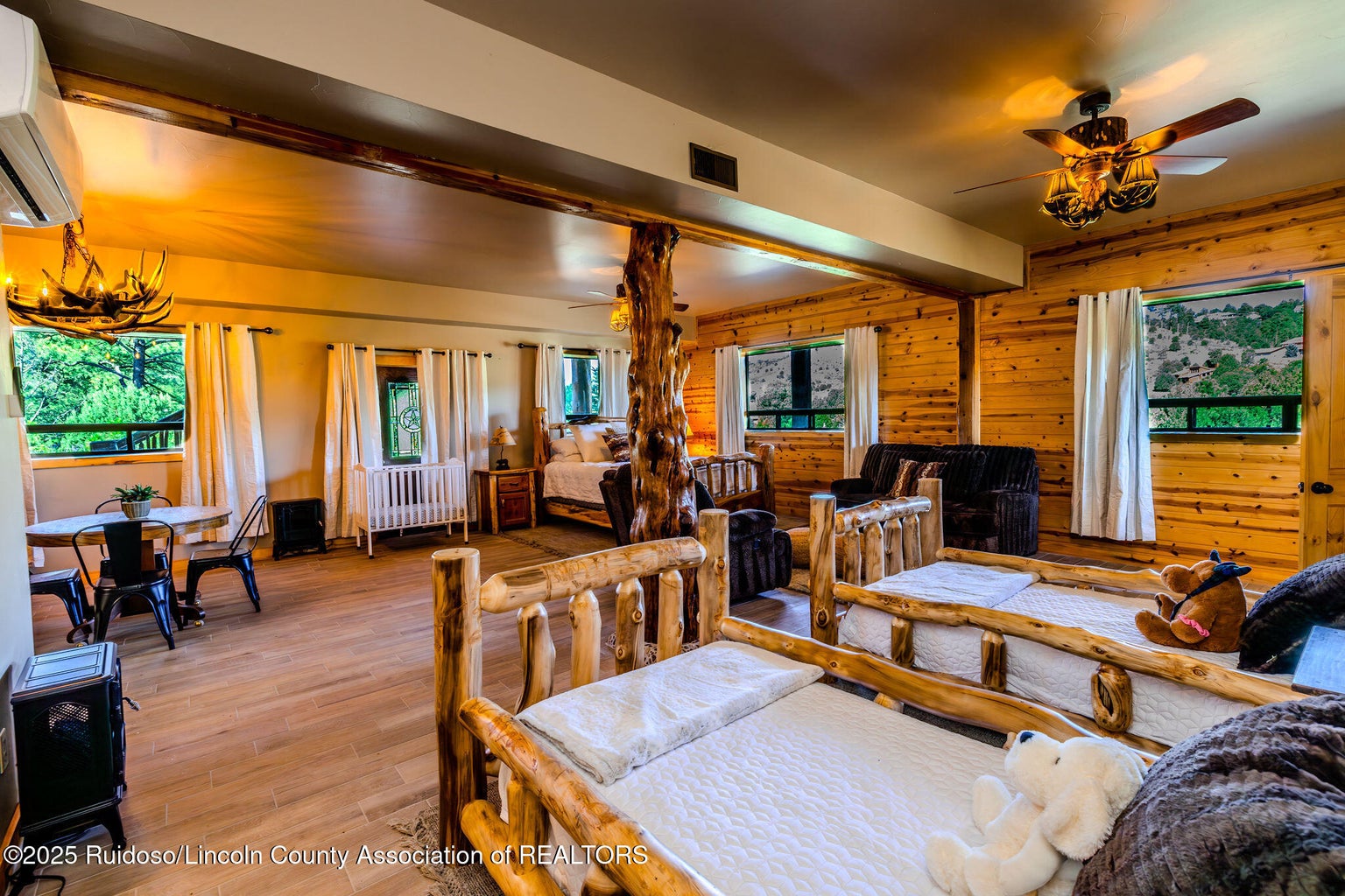 Alto, New Mexico, 88312, United States, 3 Bedrooms Bedrooms, ,3 BathroomsBathrooms,Residential,For Sale,1941971