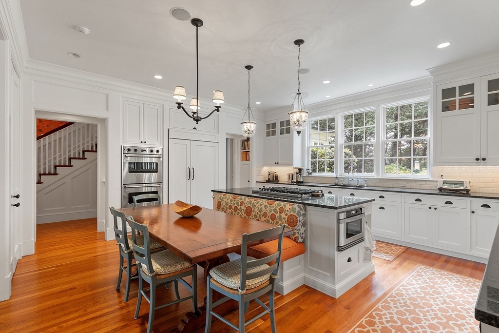 Concord, Massachusetts, 01742, United States, 6 Bedrooms Bedrooms, ,7 BathroomsBathrooms,Residential,For Sale,1938993