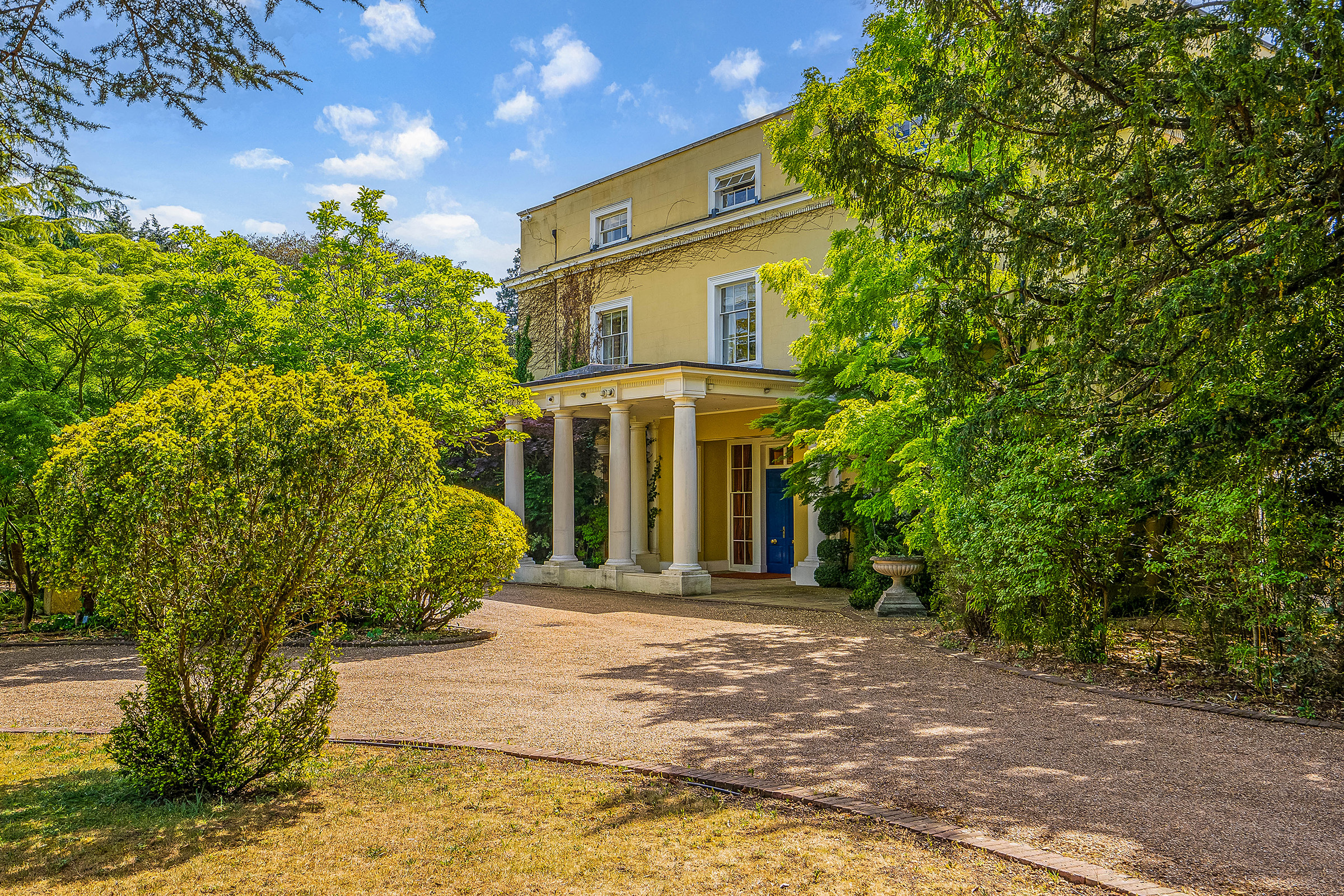  Burwood Park, Walton on Thames, Surrey - 物件實景