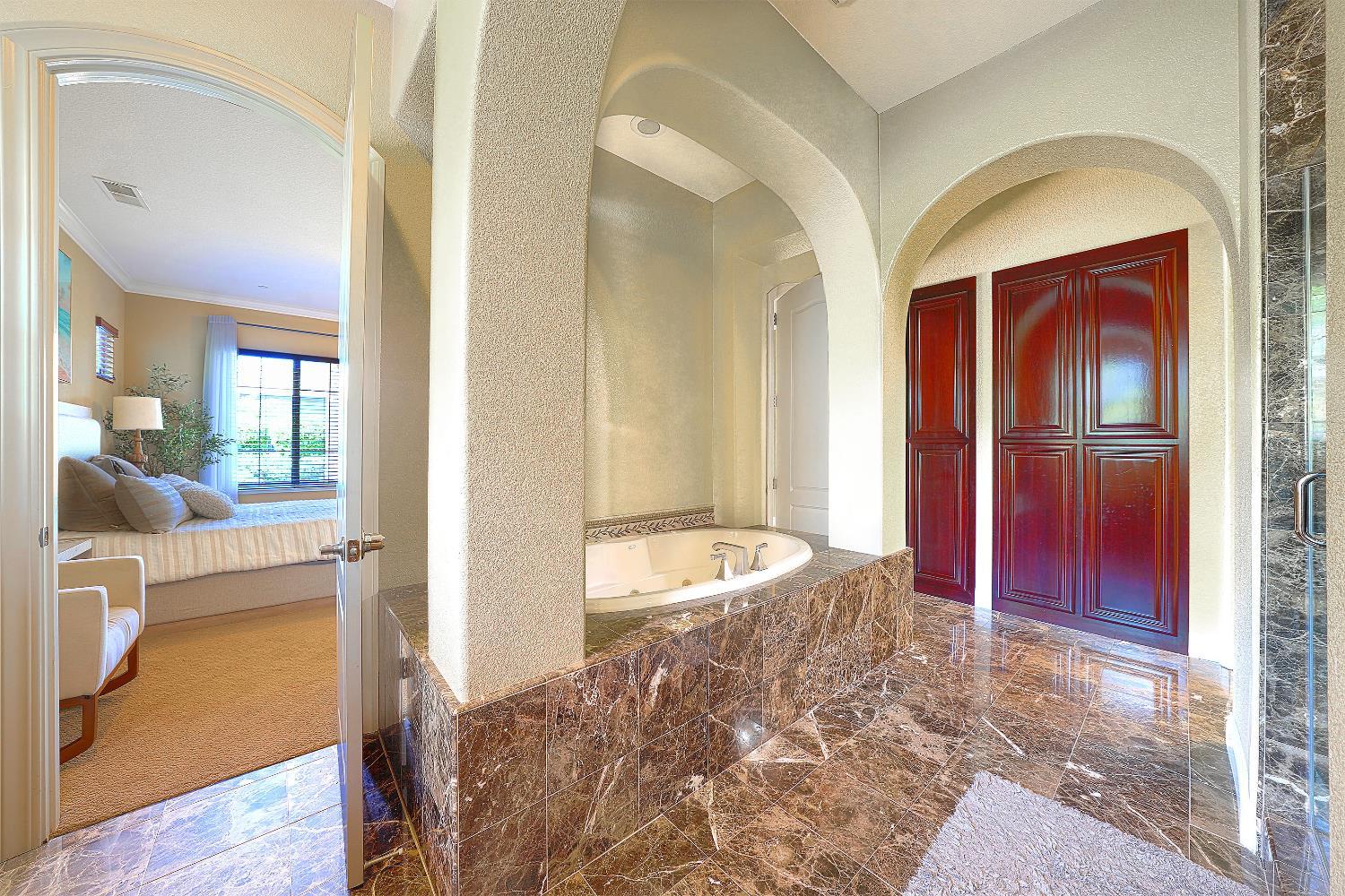 Lincoln, California, 95648, United States, 7 Bedrooms Bedrooms, ,5 BathroomsBathrooms,Residential,For Sale,1984434