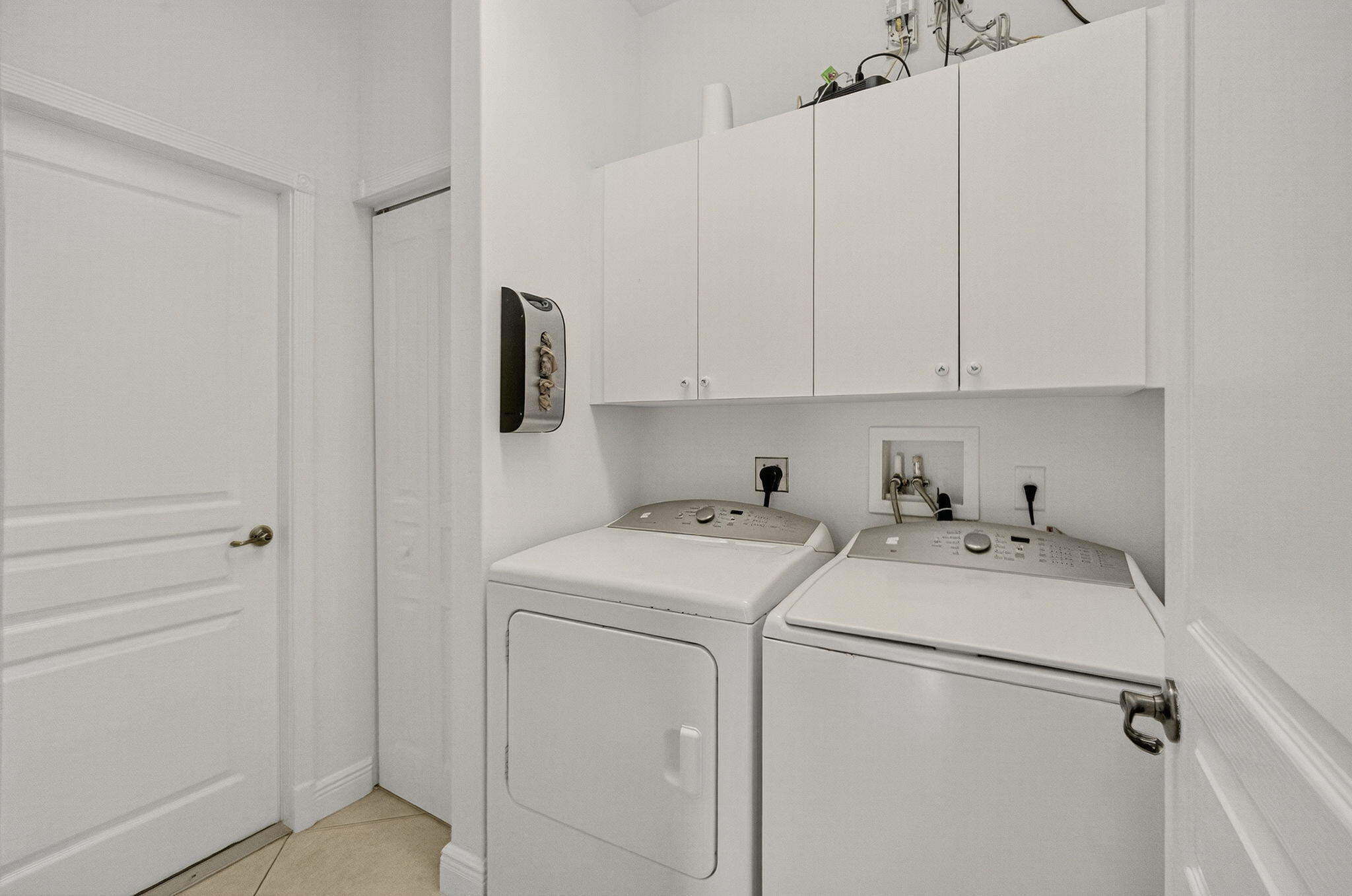 Port Saint Lucie, Florida, 34983, United States, 4 Bedrooms Bedrooms, ,2 BathroomsBathrooms,Residential,For Sale,1959022