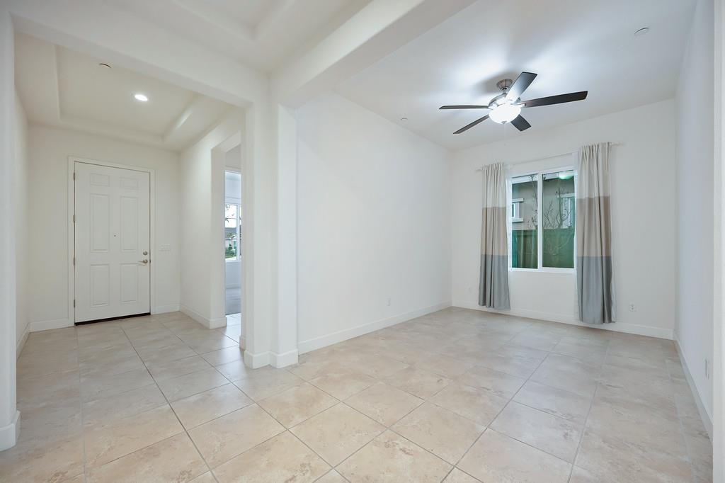 Sacramento, California, 95834, United States, 2 Bedrooms Bedrooms, ,2 BathroomsBathrooms,Residential,For Sale,1999739