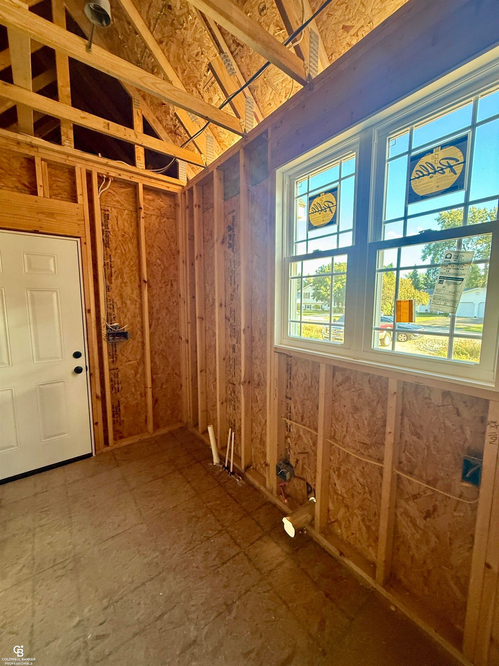 Saint Clair, Michigan, 48079, United States, 5 Bedrooms Bedrooms, ,3 BathroomsBathrooms,Residential,For Sale,1868315