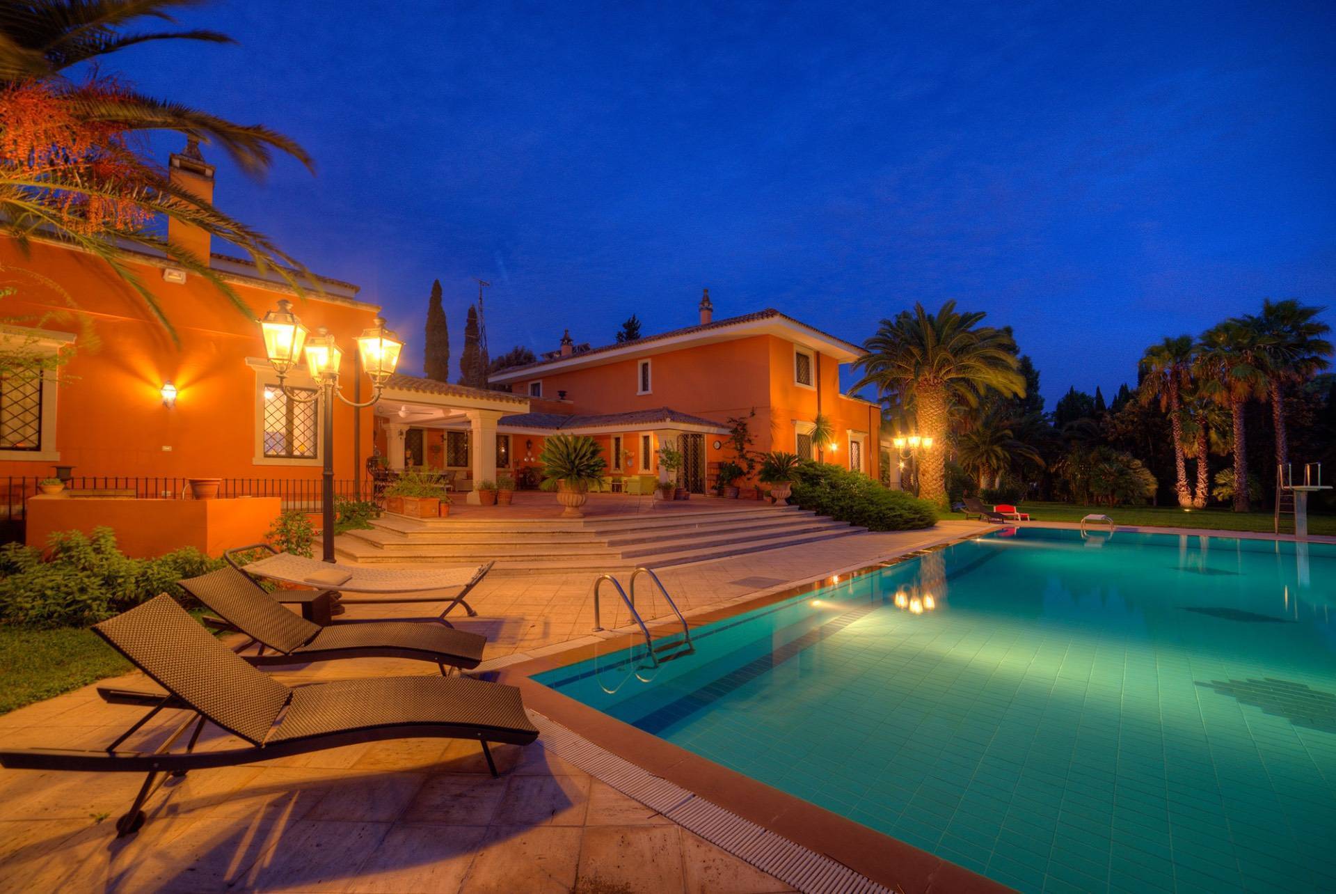 Lecce, Lecce, 73100, IT, 10 Bedrooms Bedrooms, ,10 BathroomsBathrooms,Residential,For Sale,1991439