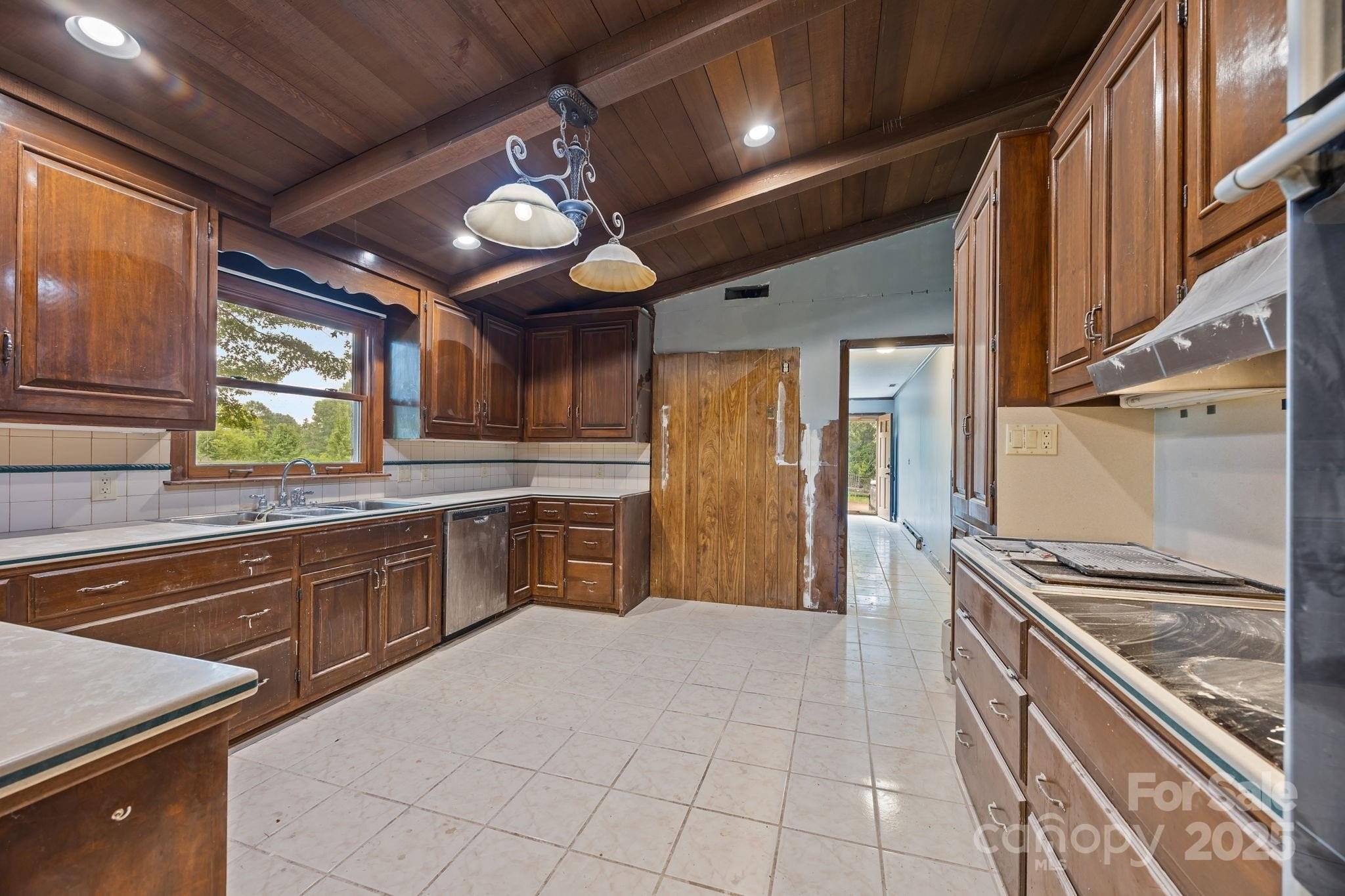 Cleveland, North Carolina, 27013, United States, 4 Bedrooms Bedrooms, ,4 BathroomsBathrooms,Residential,For Sale,1915342