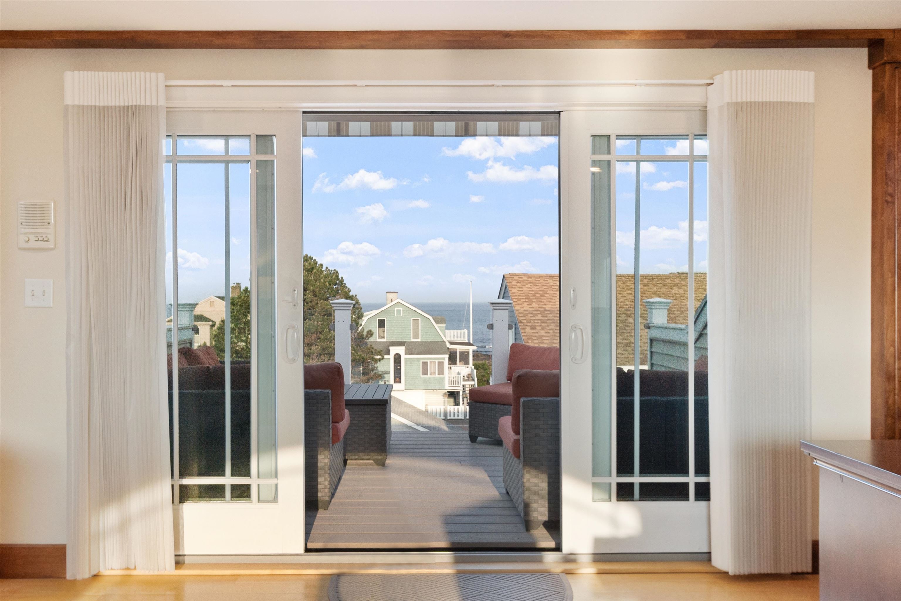 Hampton, New Hampshire, 03842, United States, 3 Bedrooms Bedrooms, ,1 BathroomBathrooms,Residential,For Sale,1846581