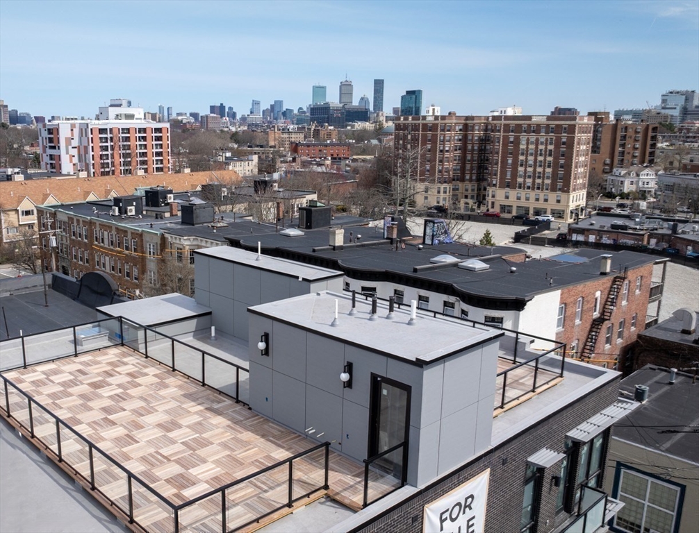 Brookline, Massachusetts, 02446, United States, 3 Bedrooms Bedrooms, ,4 BathroomsBathrooms,Residential,For Sale,1975462