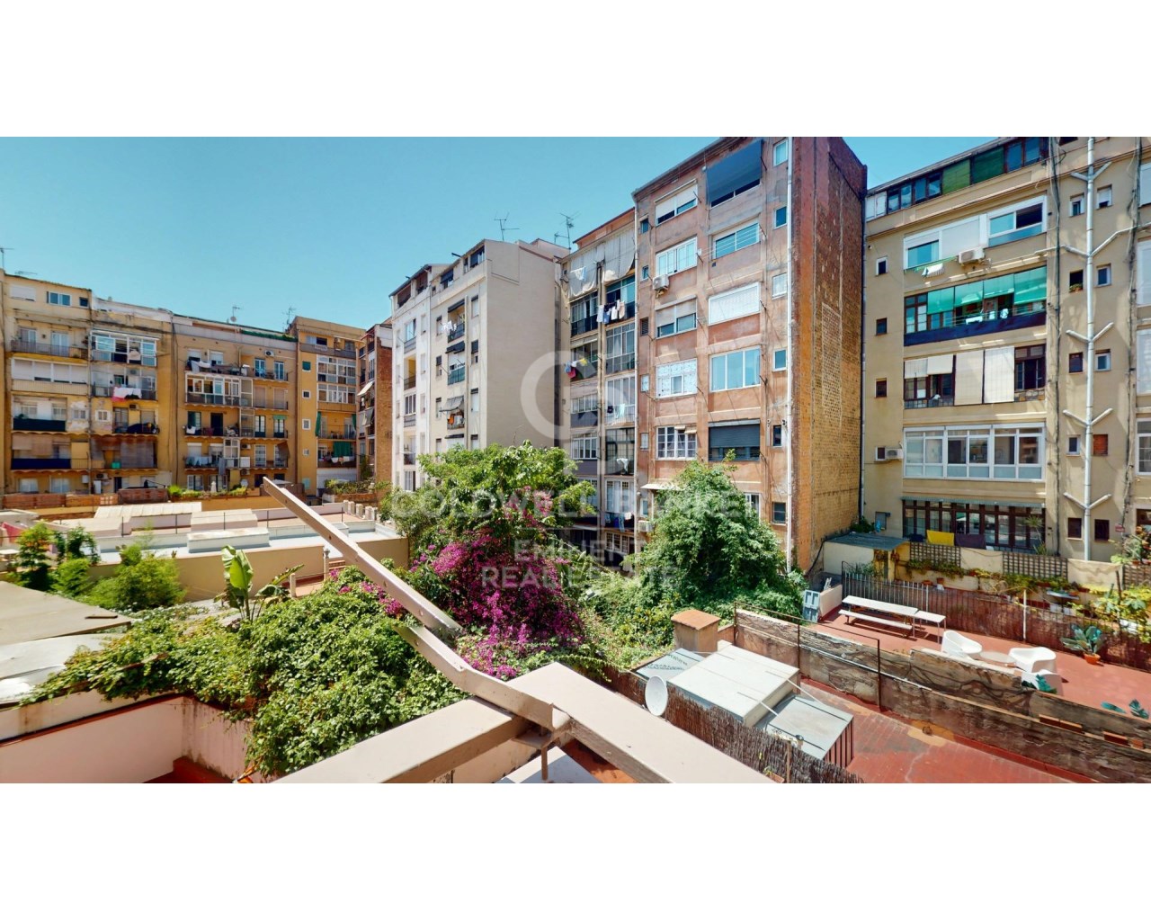 Barcelona, Catalonia, ES, 4 Bedrooms Bedrooms, ,2 BathroomsBathrooms,Residential,For Sale,1826815