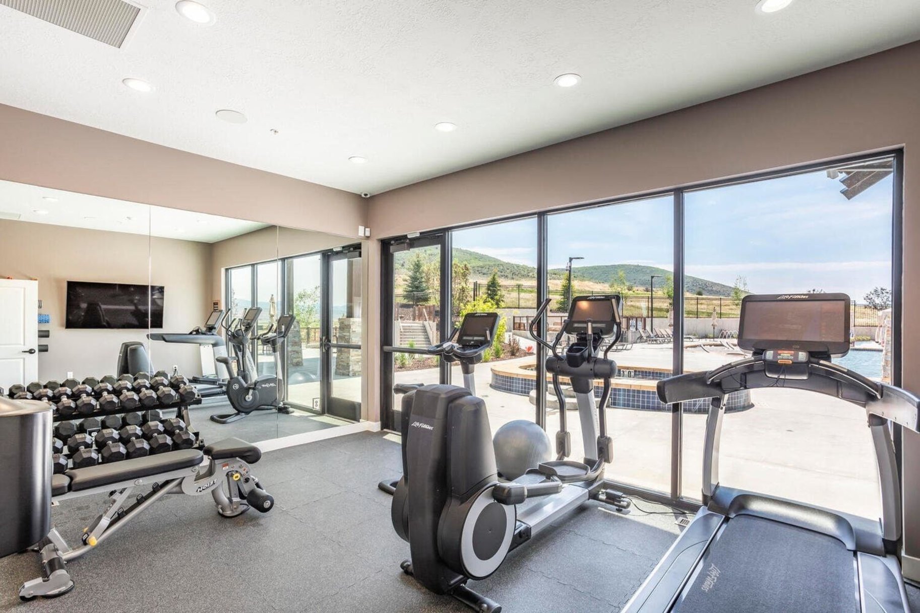  Summit Rambler At High Star Ranch With 3 Car Garage And Expansive Views - 物件實景