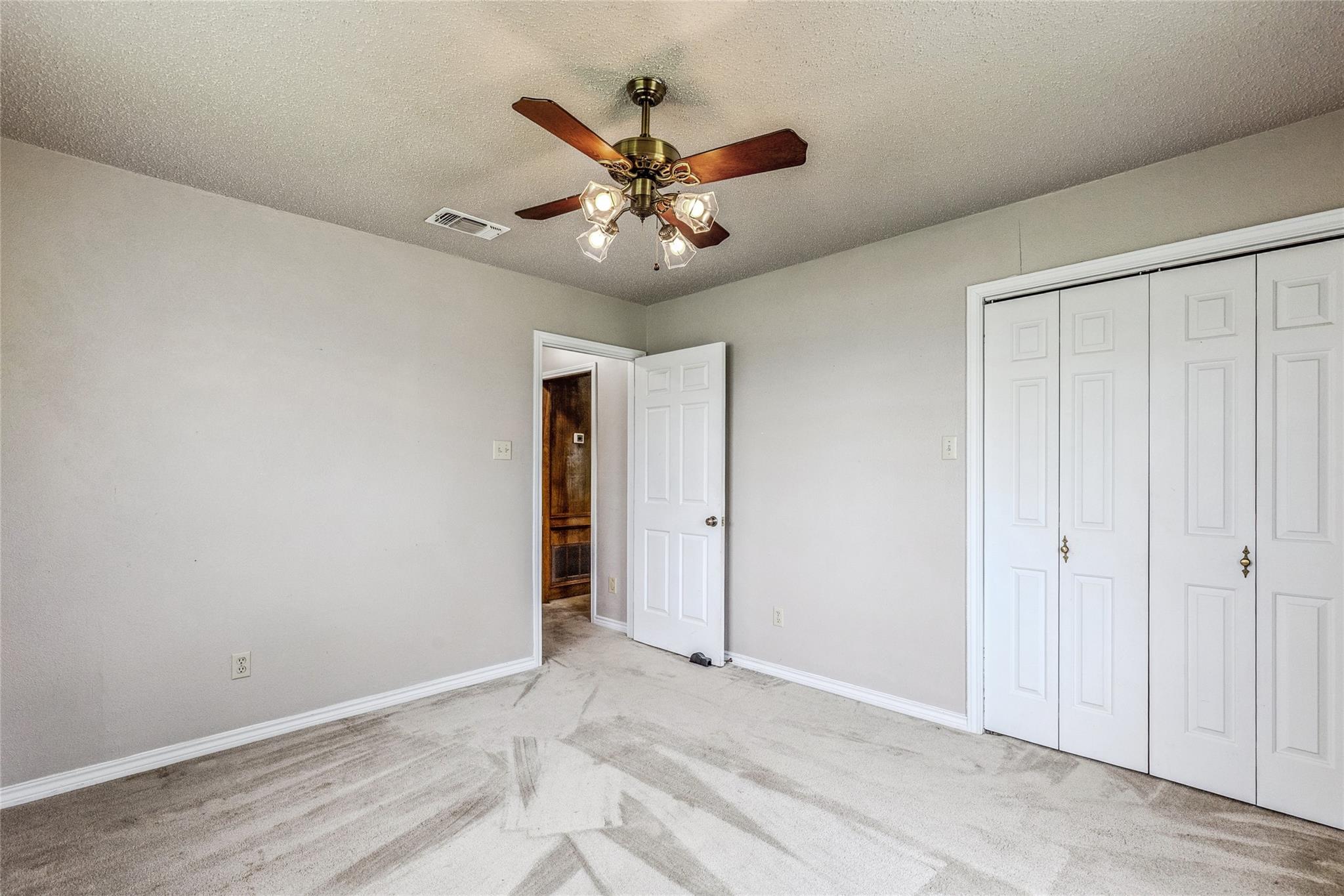 Campbell, Texas, 75442, United States, 3 Bedrooms Bedrooms, ,2 BathroomsBathrooms,Residential,For Sale,1854450