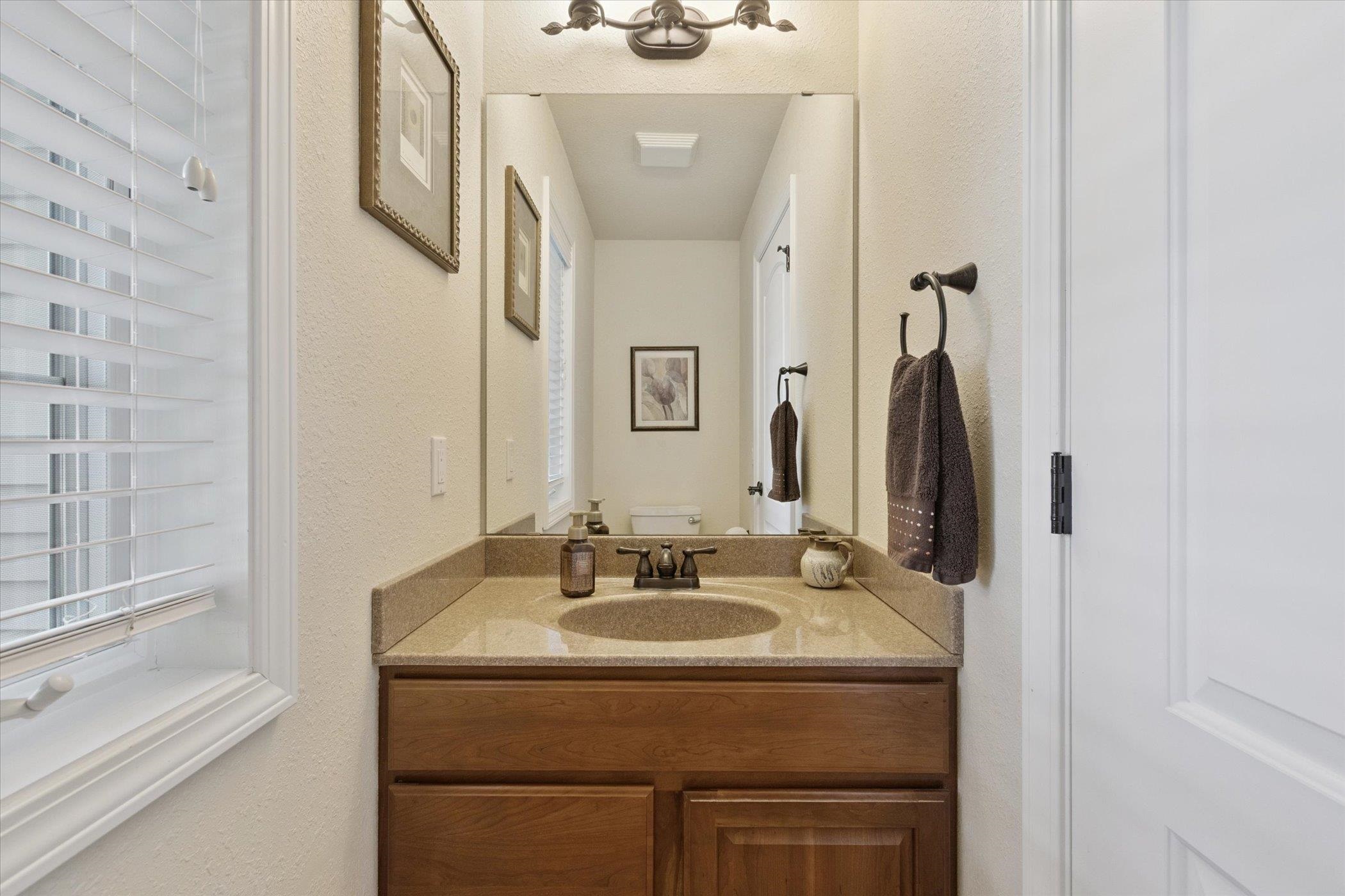 Janesville, Wisconsin, 53546, United States, 3 Bedrooms Bedrooms, ,4 BathroomsBathrooms,Residential,For Sale,1978617