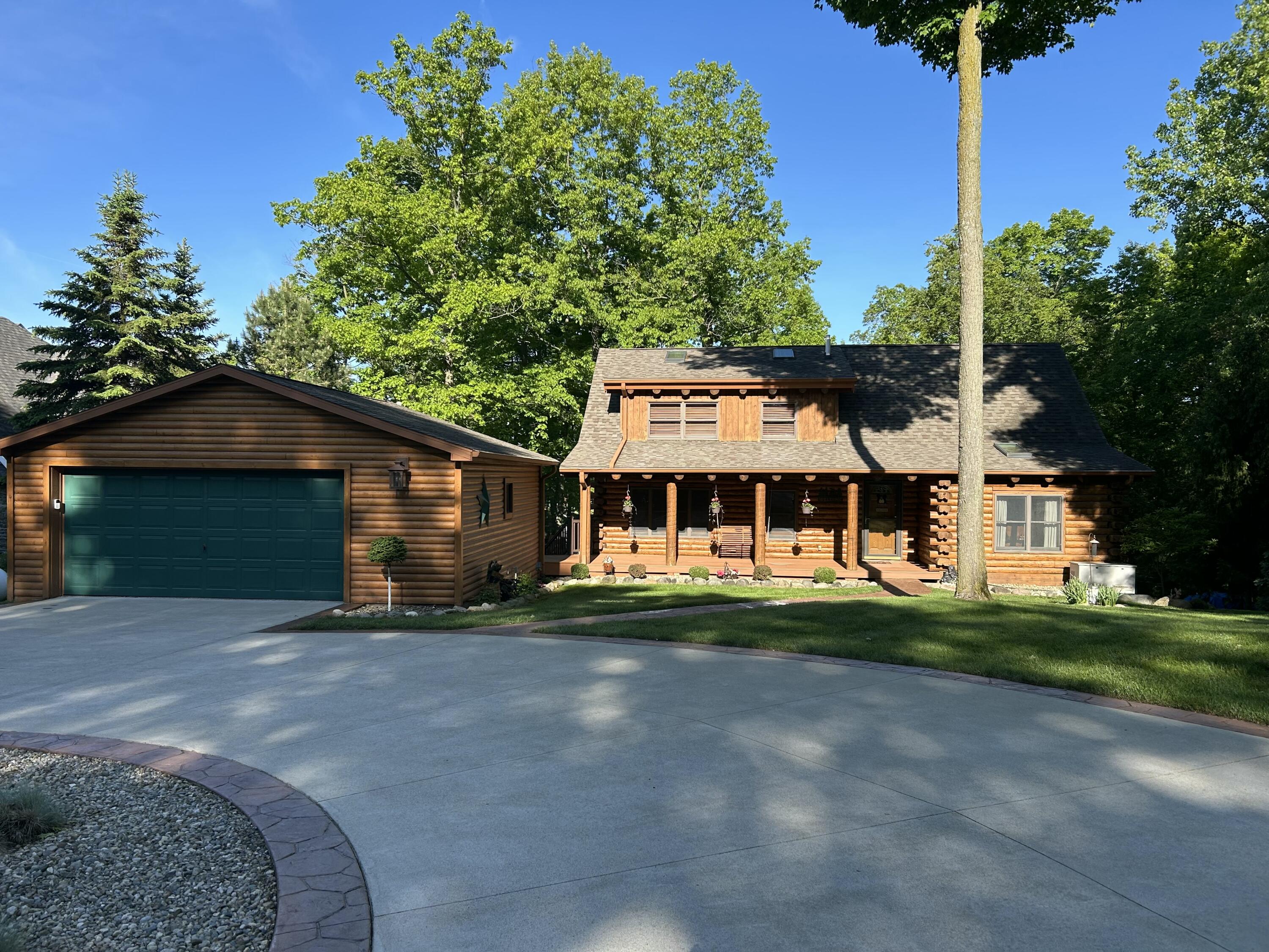 Camden, Michigan, 49232, United States, 3 Bedrooms Bedrooms, ,3 BathroomsBathrooms,Residential,For Sale,1869275