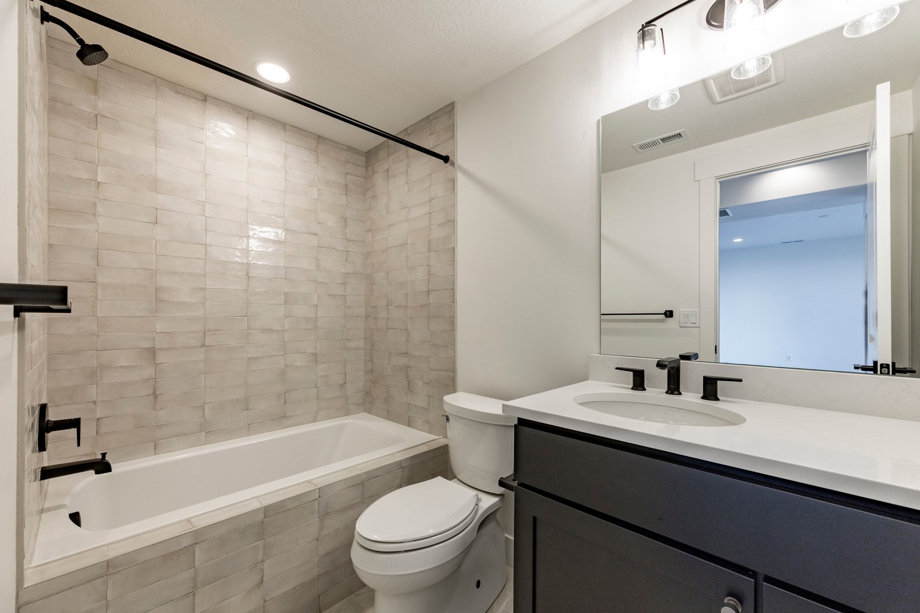  New Construction  4 Bedrooms  Nightly Rental Approved  Panoramic Views - 物件實景