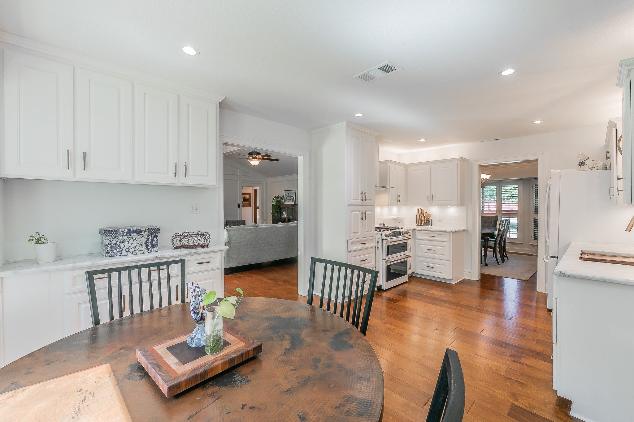 Keller, Texas, 76248, United States, 4 Bedrooms Bedrooms, ,3 BathroomsBathrooms,Residential,For Sale,1990211