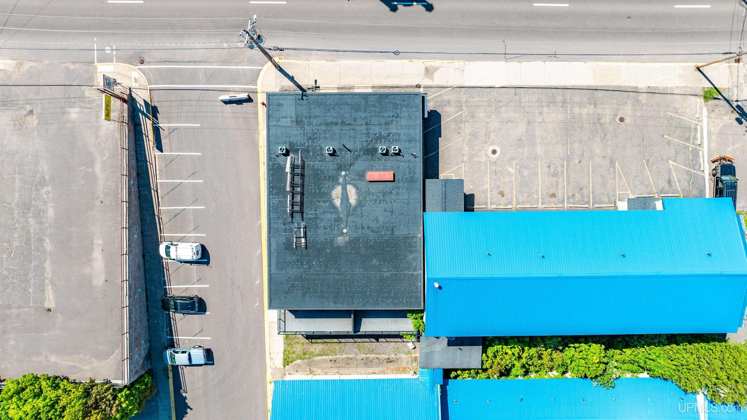 Houghton, Michigan, 49931, United States, 5 Bedrooms Bedrooms, ,2 BathroomsBathrooms,Residential,For Sale,1977730