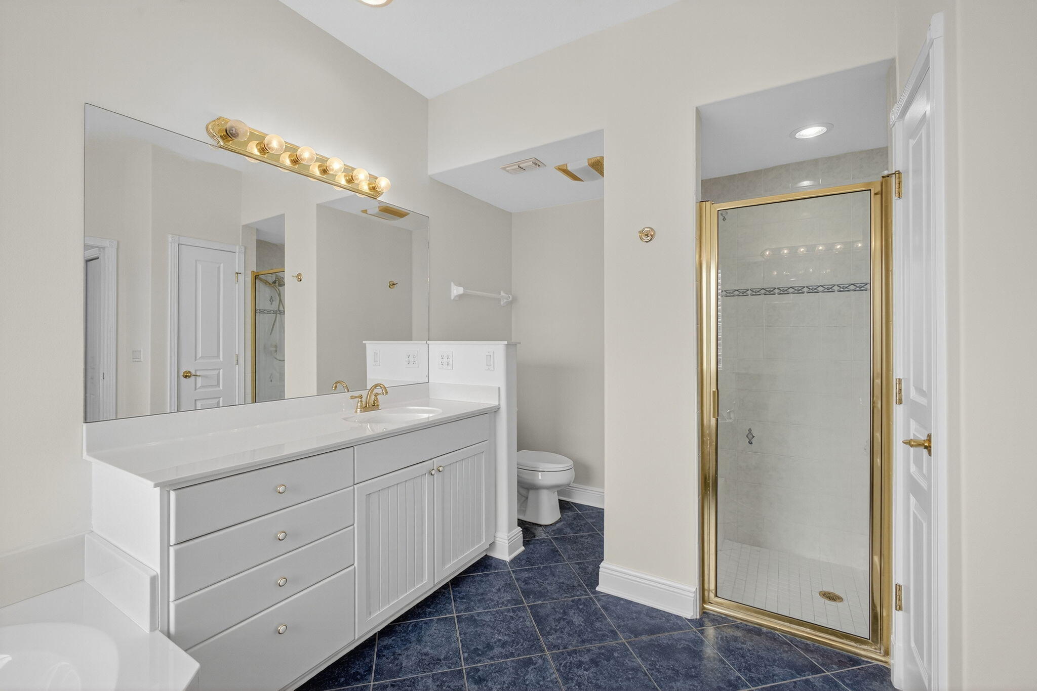 Port Saint Lucie, Florida, 34983, United States, 4 Bedrooms Bedrooms, ,2 BathroomsBathrooms,Residential,For Sale,1959022