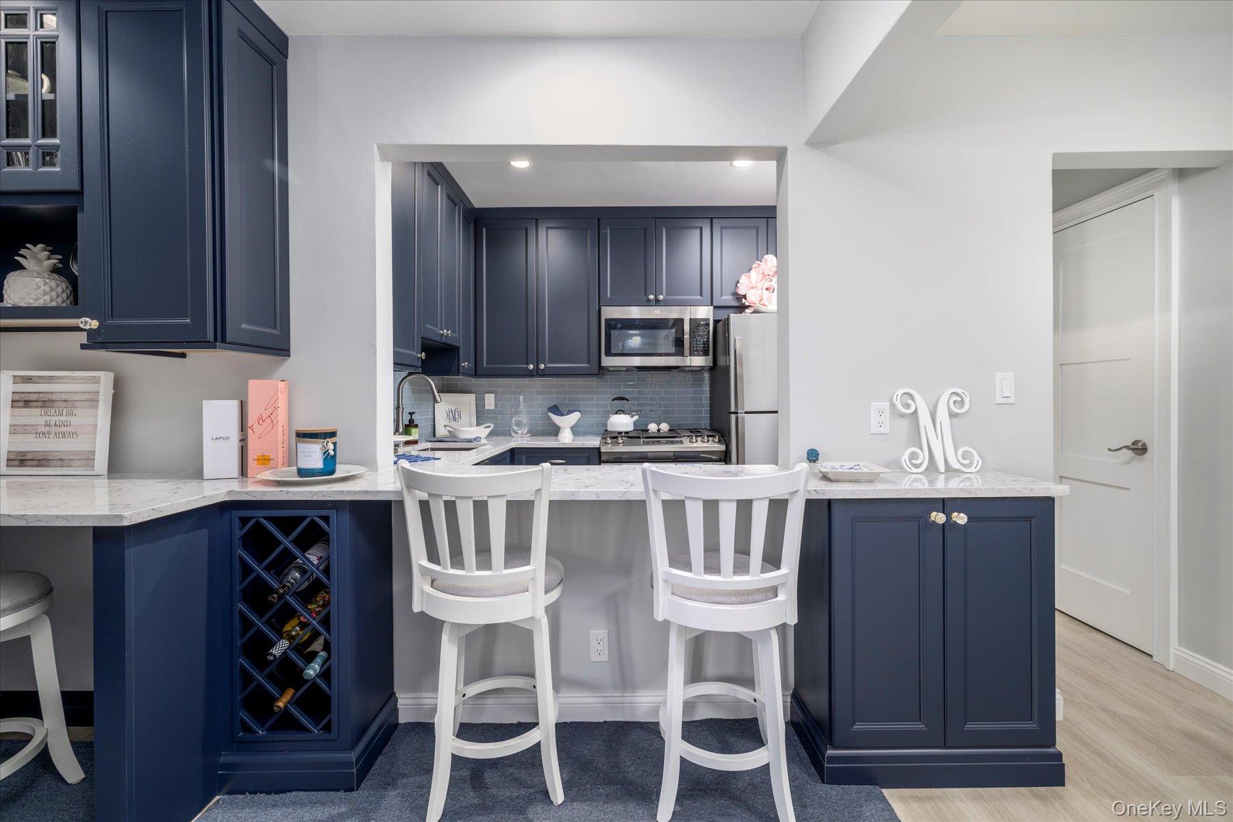 Long Beach, New York, 11561, United States, 1 Bedroom Bedrooms, ,1 BathroomBathrooms,Residential,For Sale,1987693