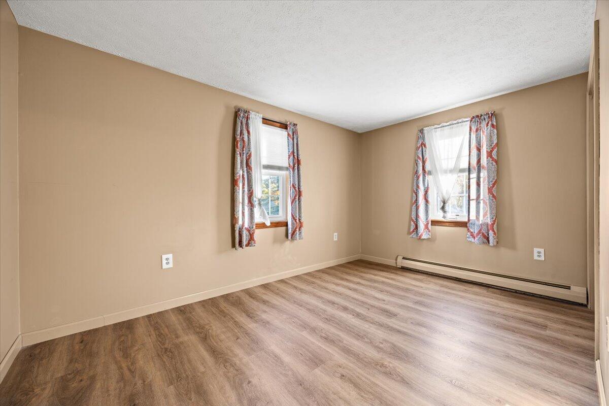 Saco, Maine, 04072, United States, 3 Bedrooms Bedrooms, ,2 BathroomsBathrooms,Residential,For Sale,1970282