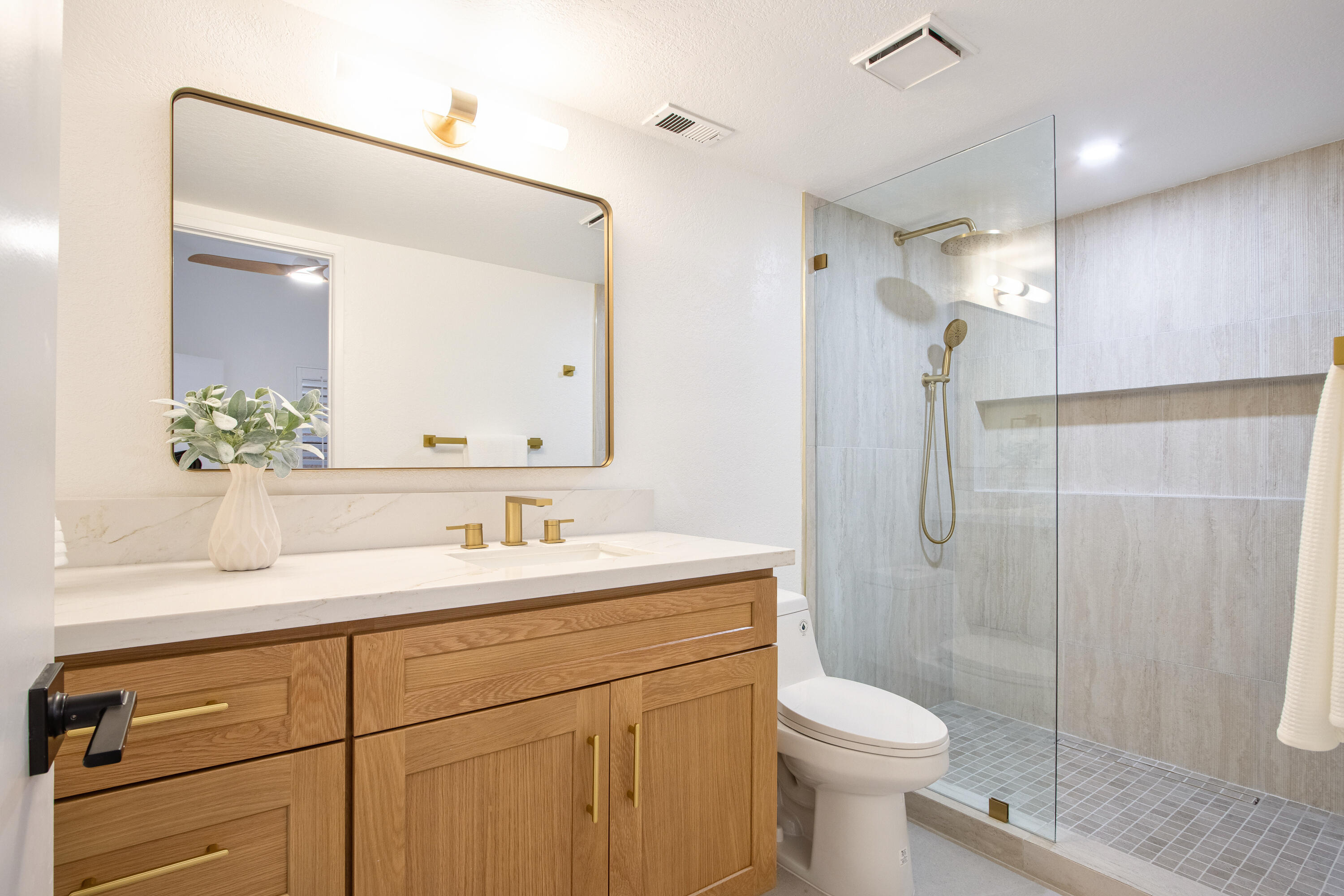 Palm Desert, California, 92211, United States, 3 Bedrooms Bedrooms, ,3 BathroomsBathrooms,Residential,For Sale,1966171