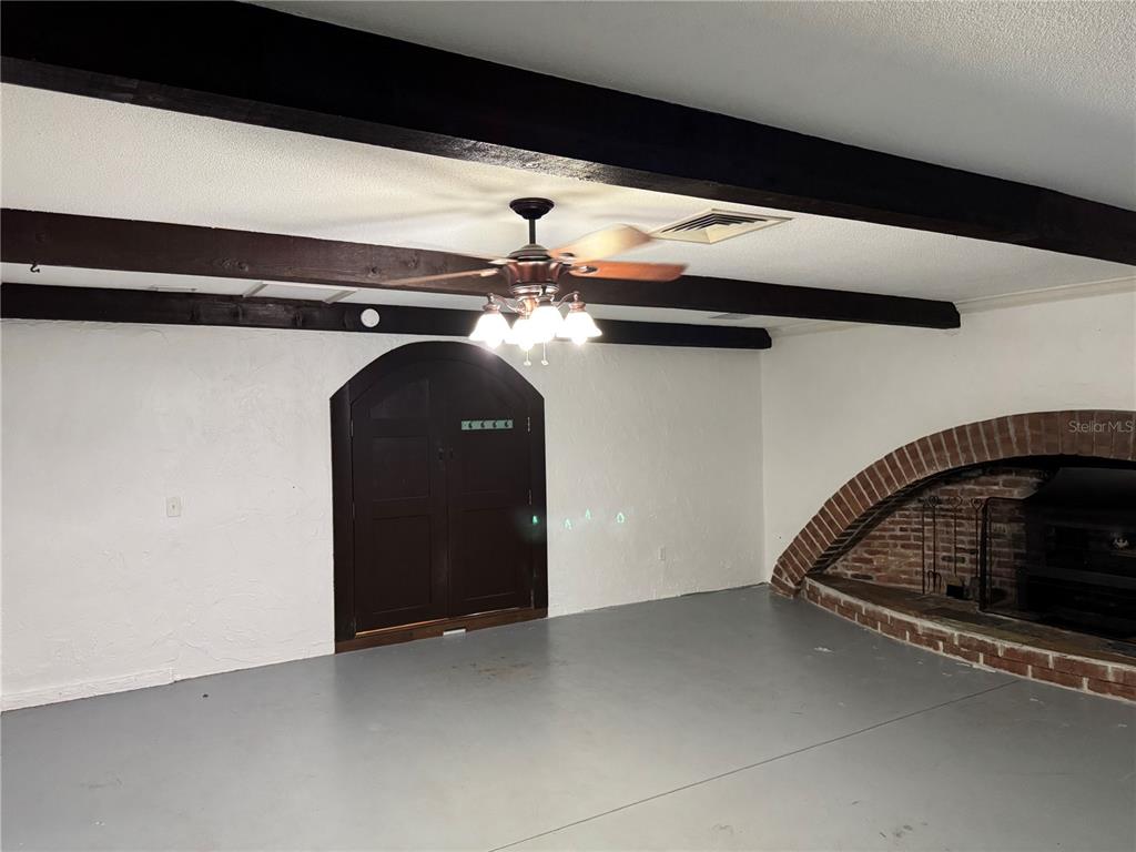 Sarasota, Florida, 34235, United States, 4 Bedrooms Bedrooms, ,3 BathroomsBathrooms,Residential,For Sale,1883388