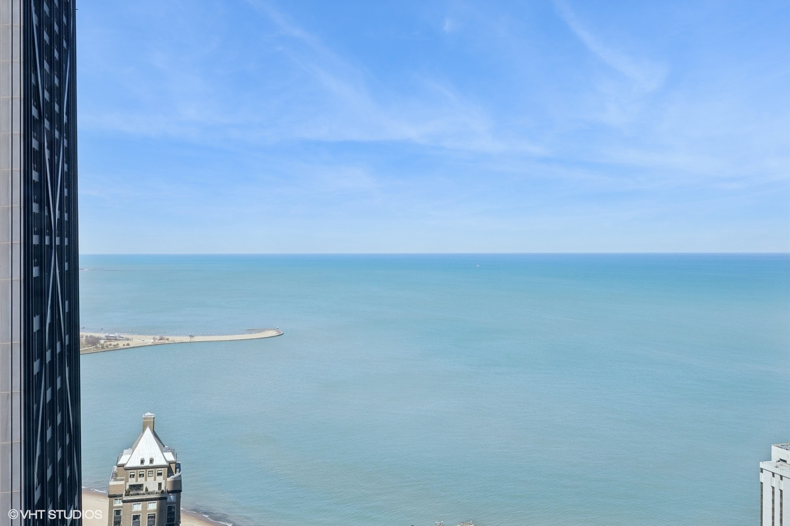 Chicago, Illinois, 60611, United States, 3 Bedrooms Bedrooms, ,3 BathroomsBathrooms,Residential,For Sale,1941703