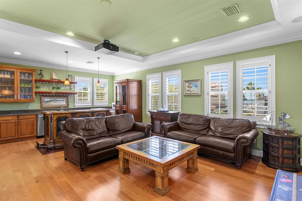 Tampa, Florida, 33616, United States, 4 Bedrooms Bedrooms, ,7 BathroomsBathrooms,Residential,For Sale,1993403