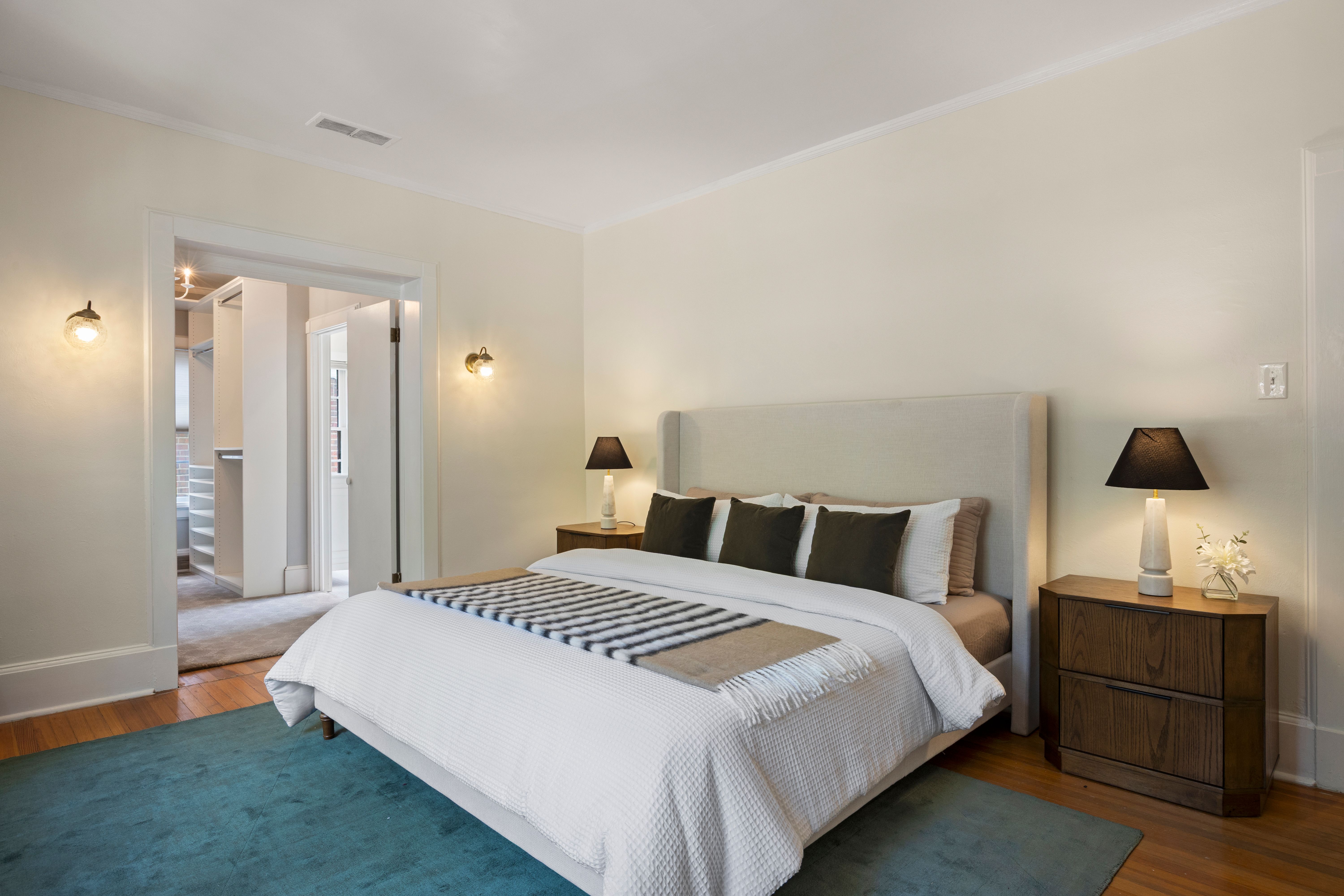  Mediterranean Masterpiece Spanning Prestigious 7th Avenue Parkway - 物件實景