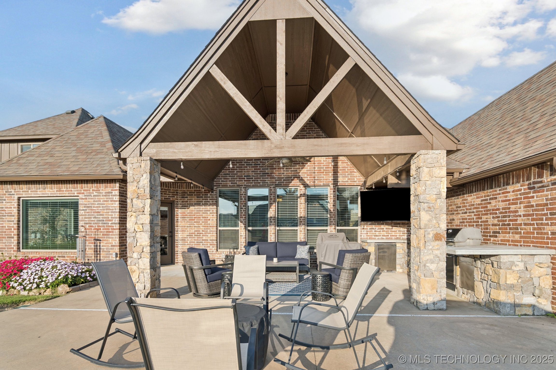 Owasso, Oklahoma, 74055, United States, 4 Bedrooms Bedrooms, ,4 BathroomsBathrooms,Residential,For Sale,1962662