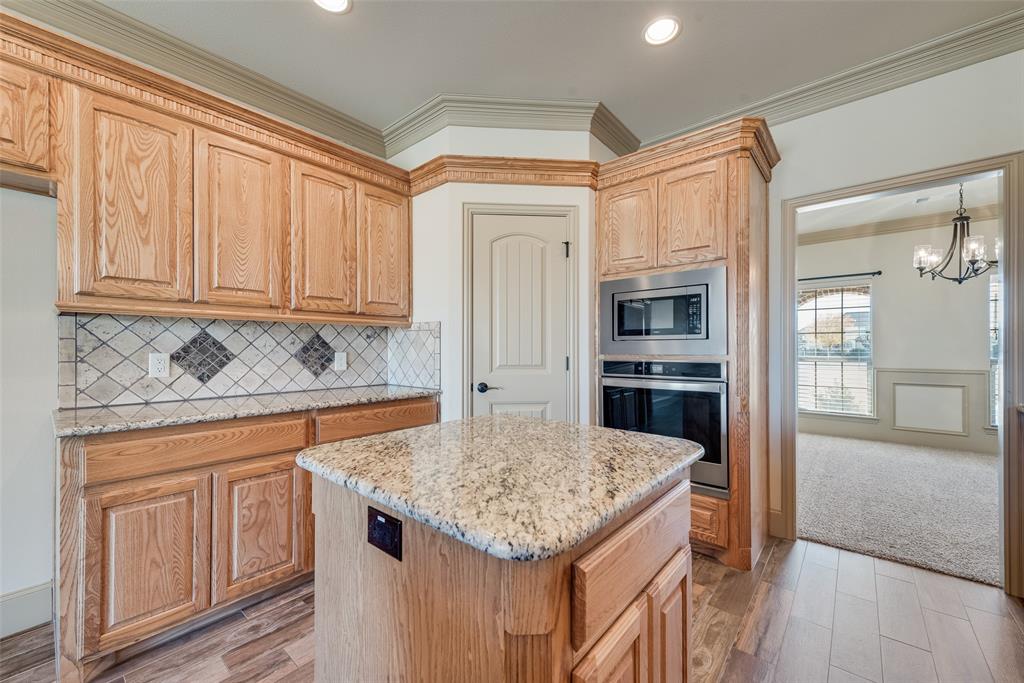 Terrell, Texas, 75160, United States, 4 Bedrooms Bedrooms, ,3 BathroomsBathrooms,Residential,For Sale,1978640