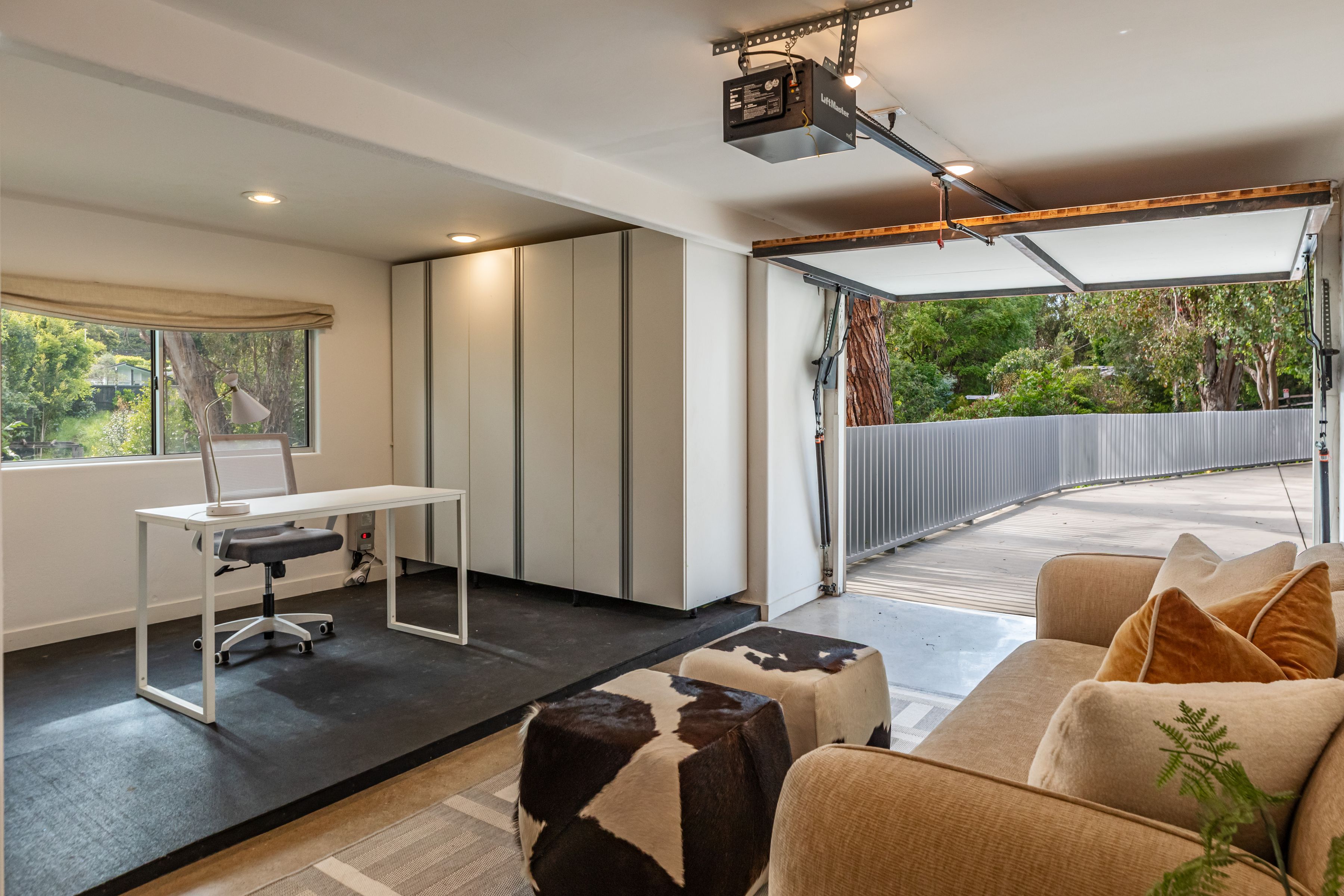  586 Lorna Lane - 物件實景