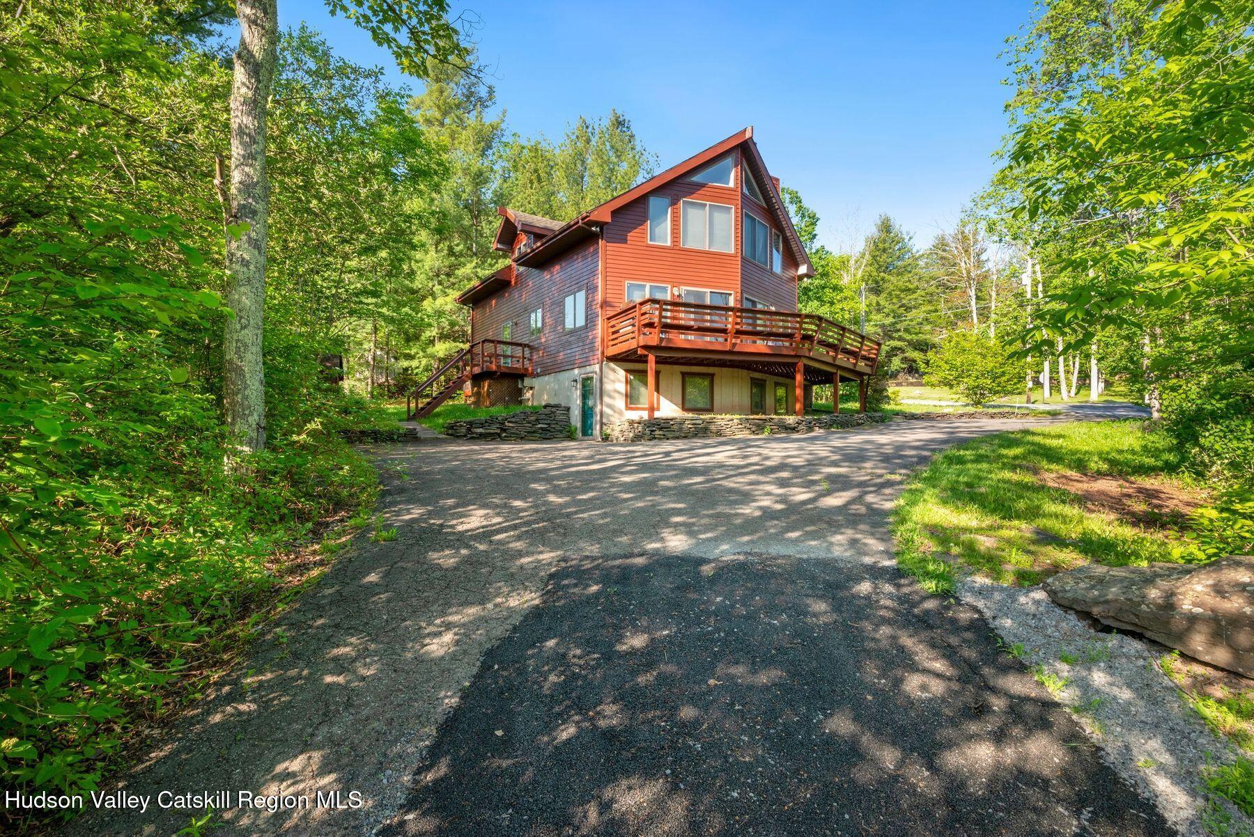 Hunter, New York, 12442, United States, 7 Bedrooms Bedrooms, ,3 BathroomsBathrooms,Residential,For Sale,1856172